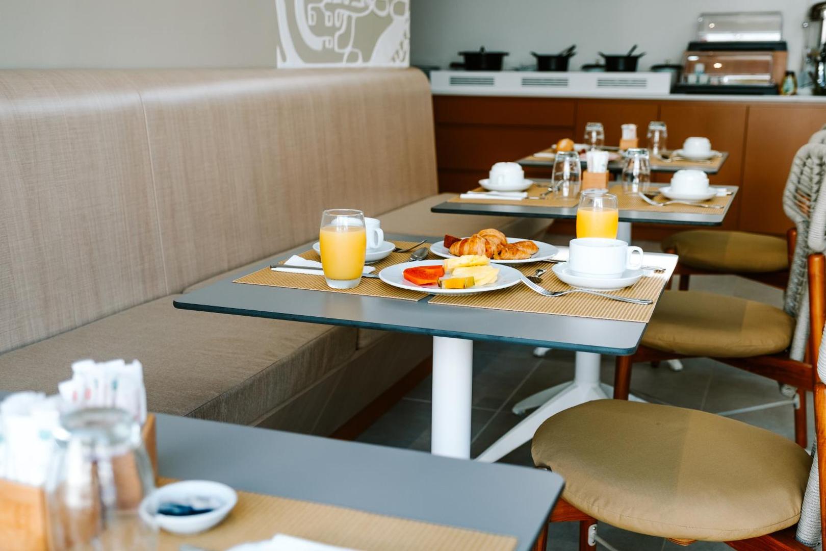 Niu Beach Hotel Moorea