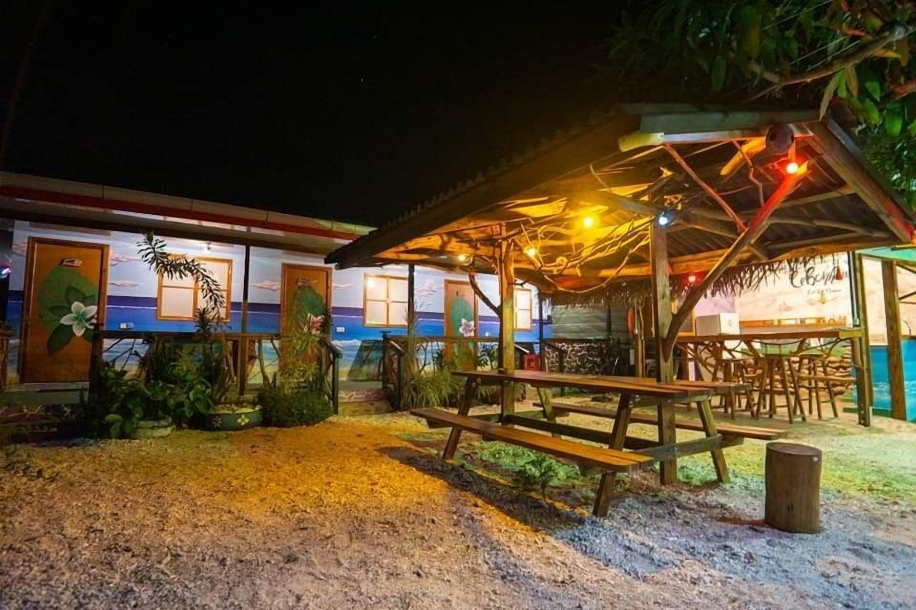 Vaiare Lodge