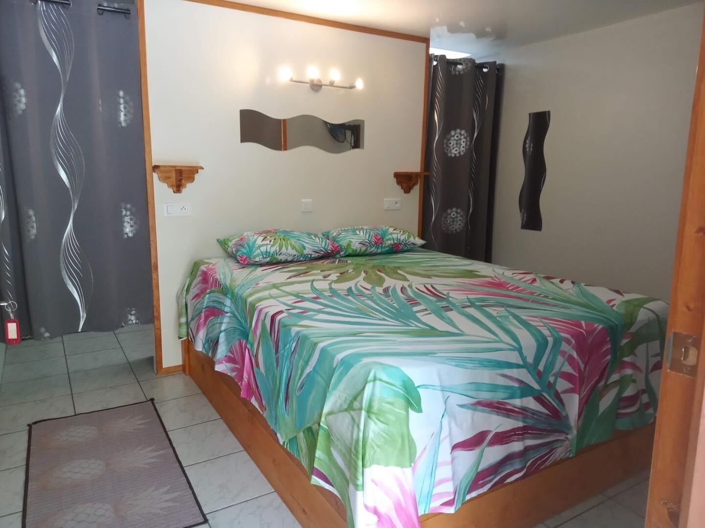 Vaiare Lodge