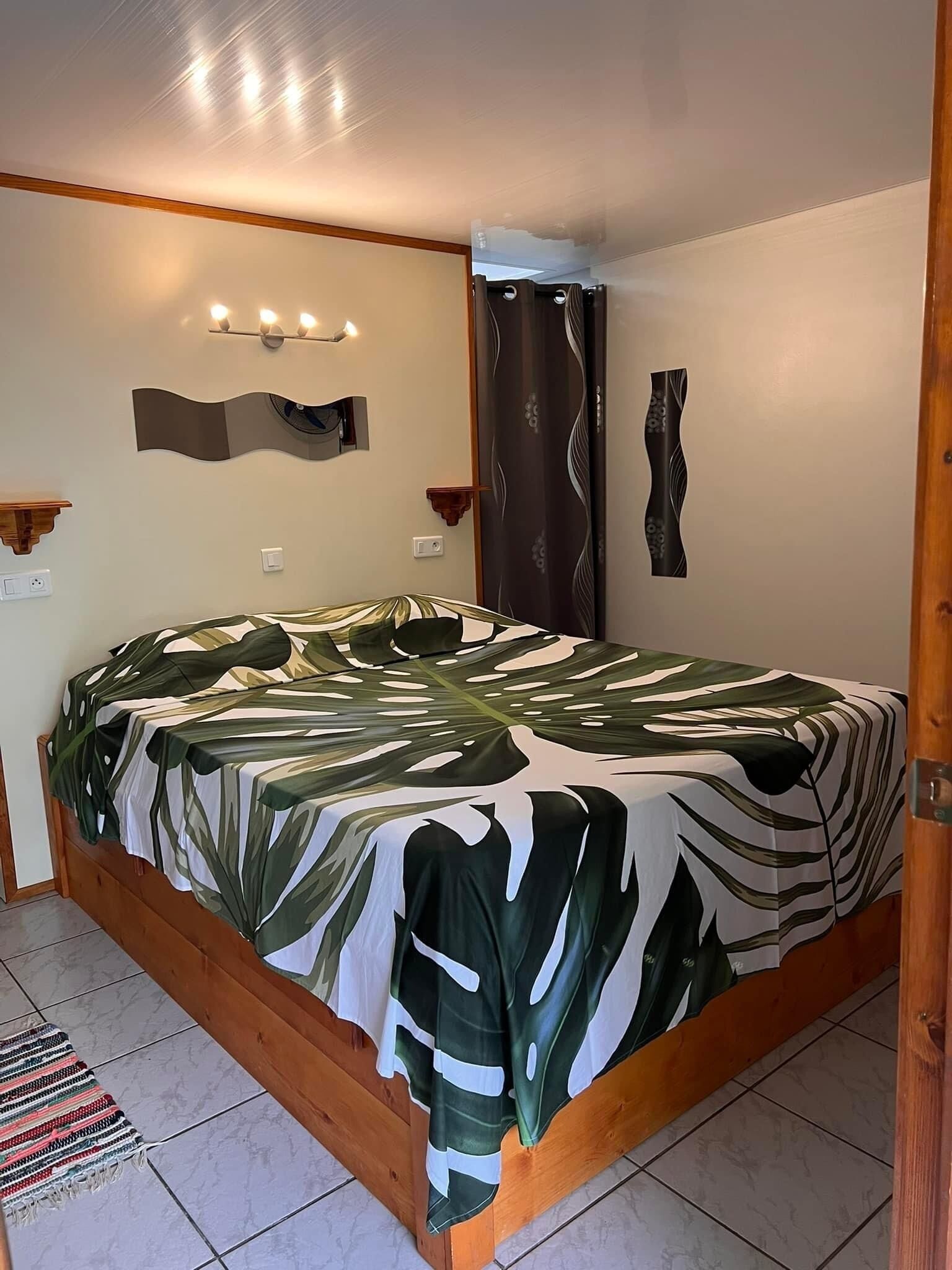 Vaiare Lodge