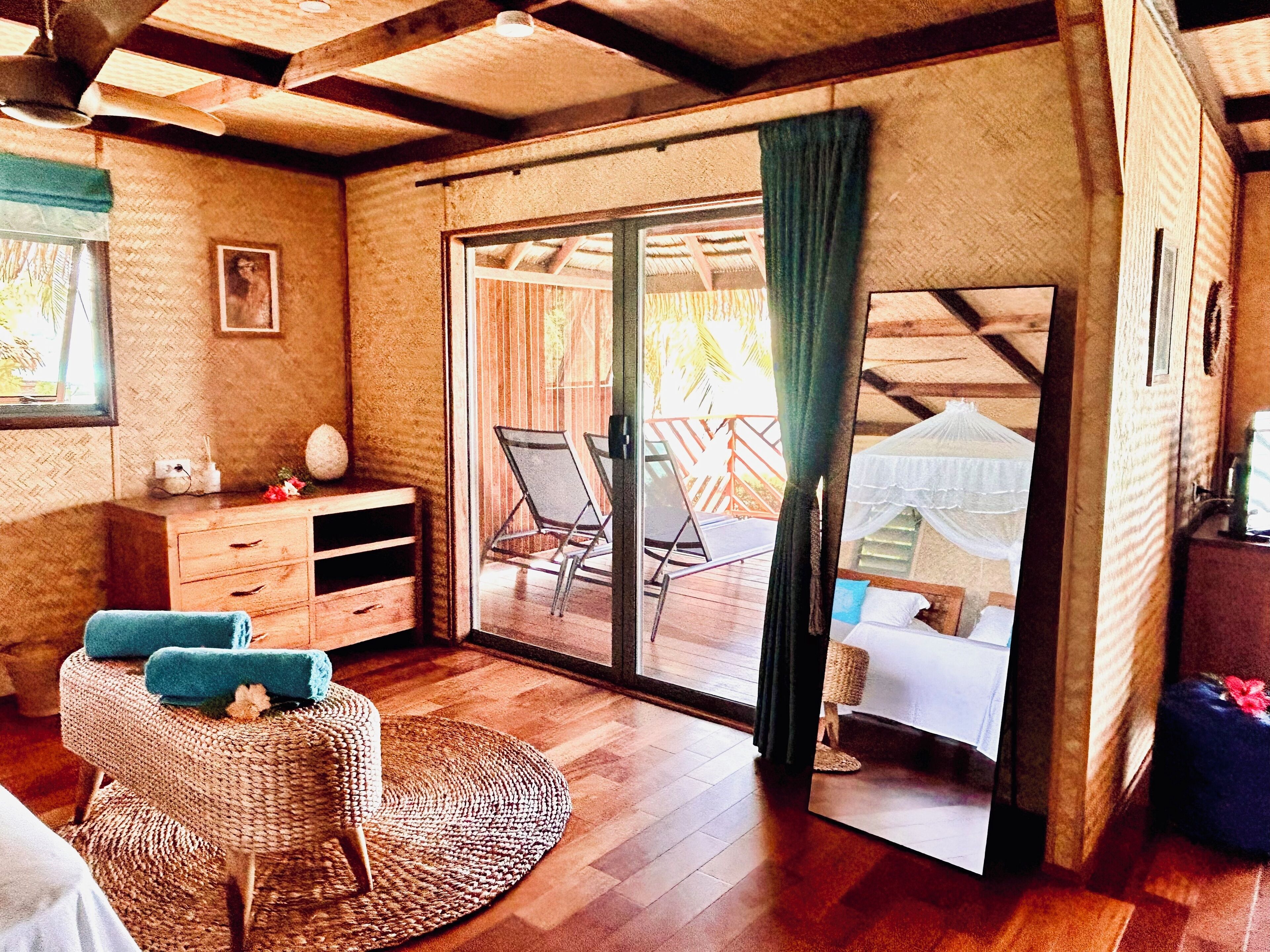 EDEN Private Island TAHA'A