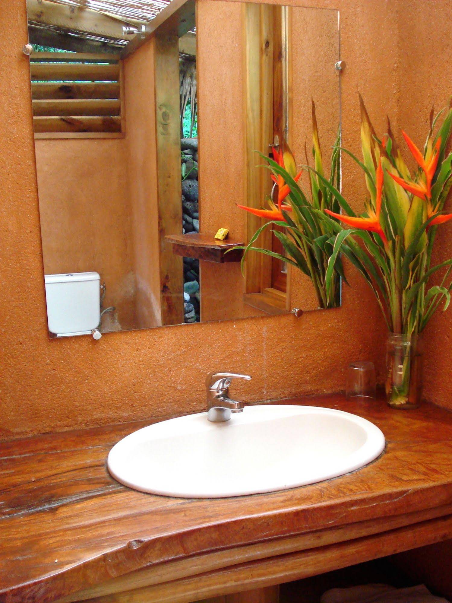 Vanira Lodge