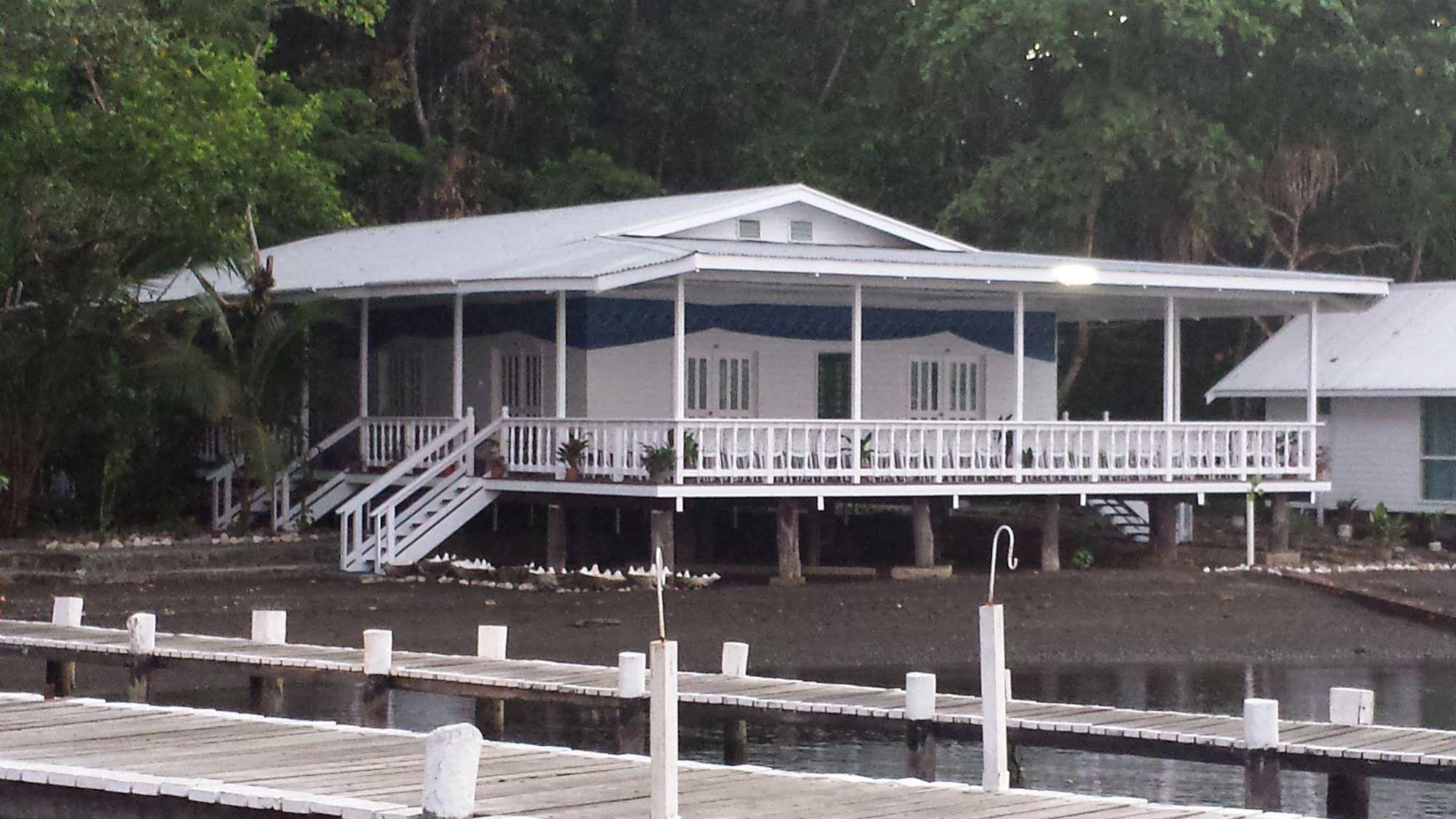 Driftwood Resort