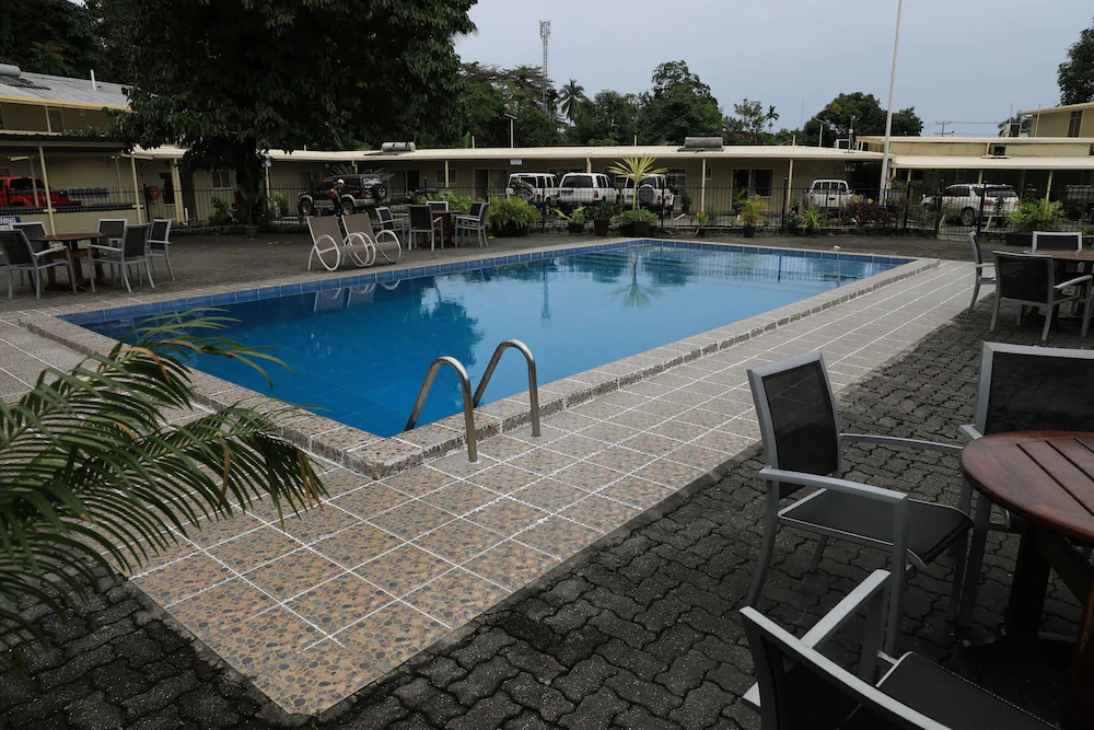 Huon Gulf Hotel and Apartments