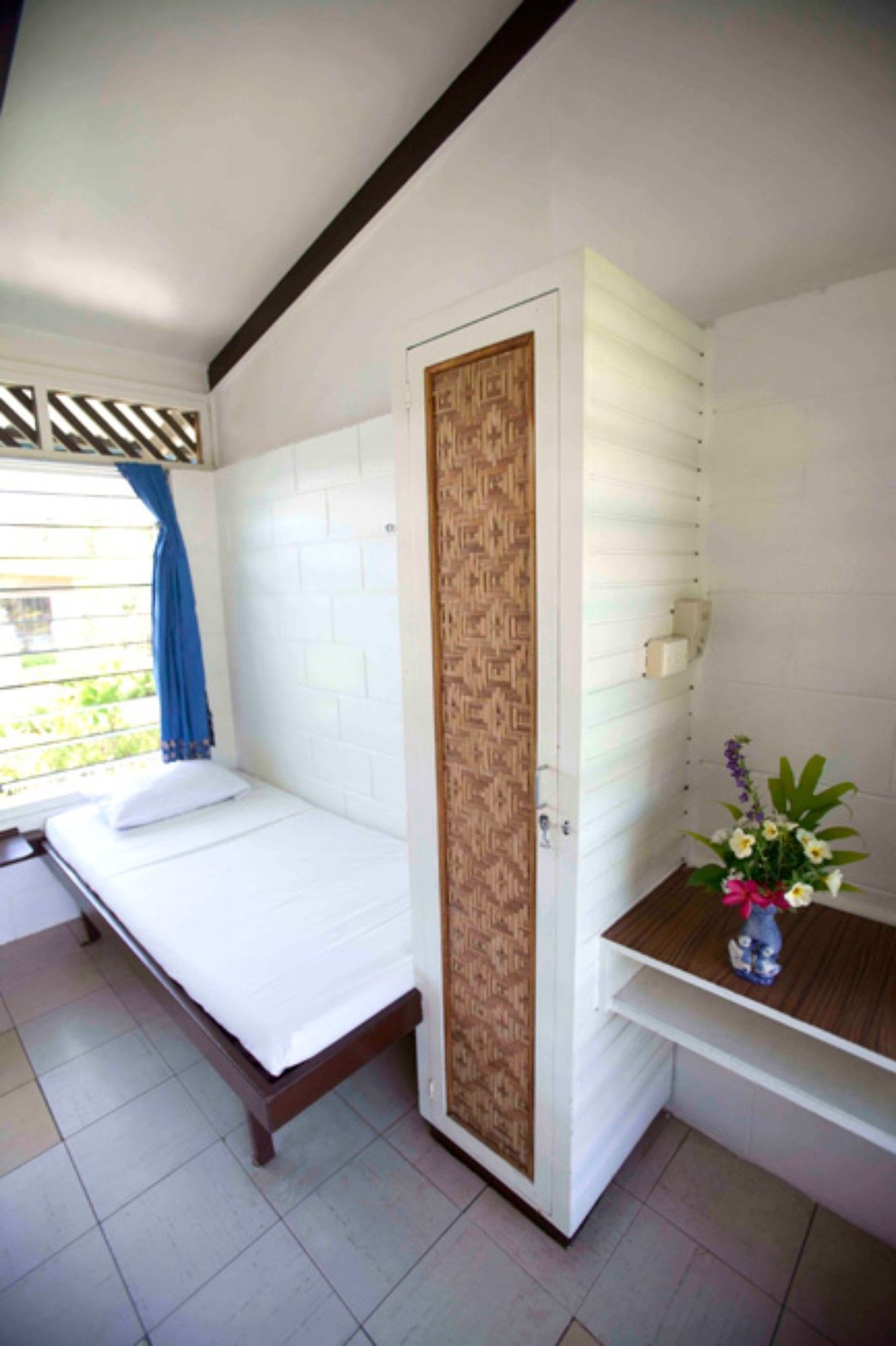 Madang Lodge Hotel