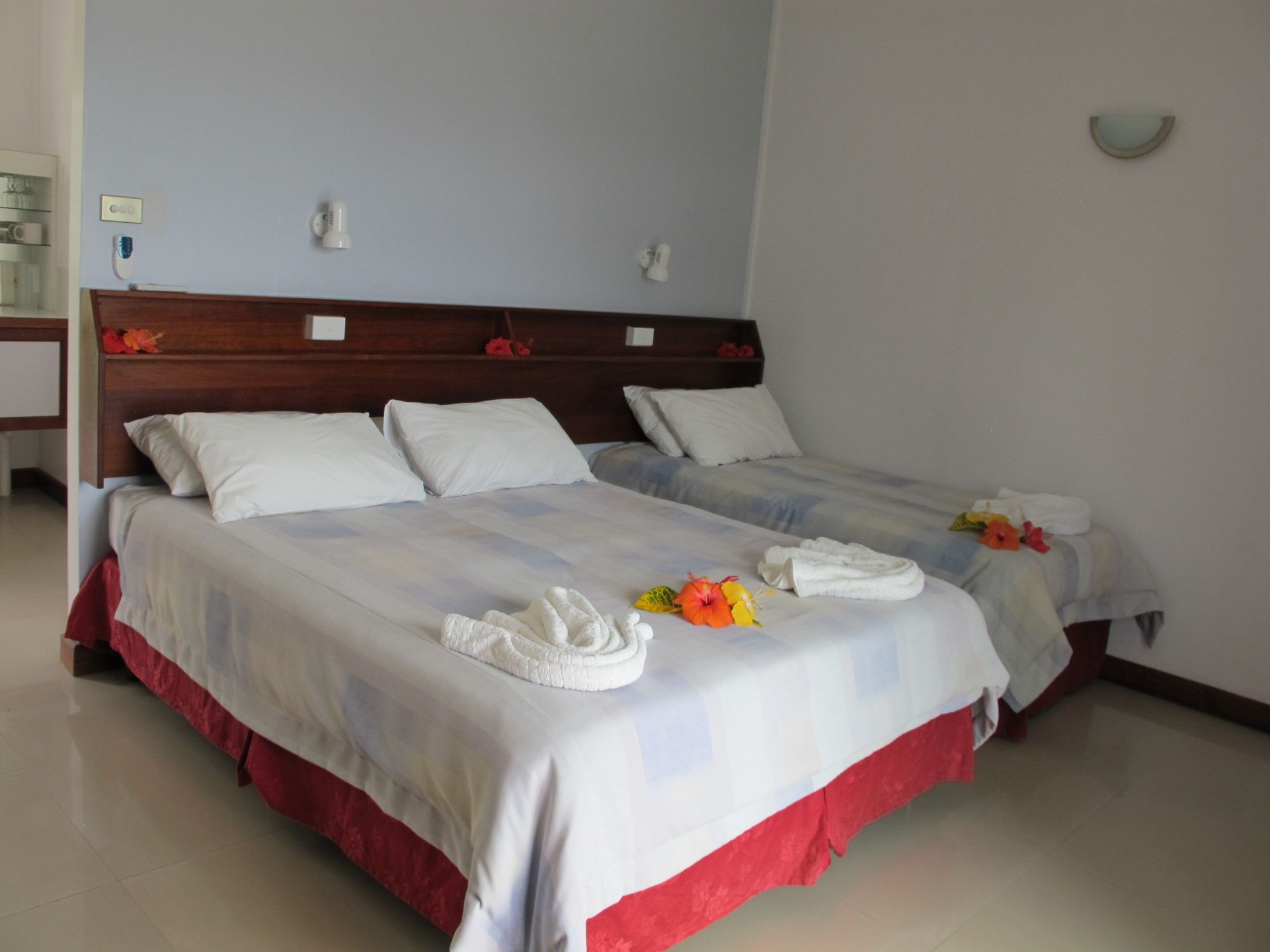 Madang Lodge Hotel