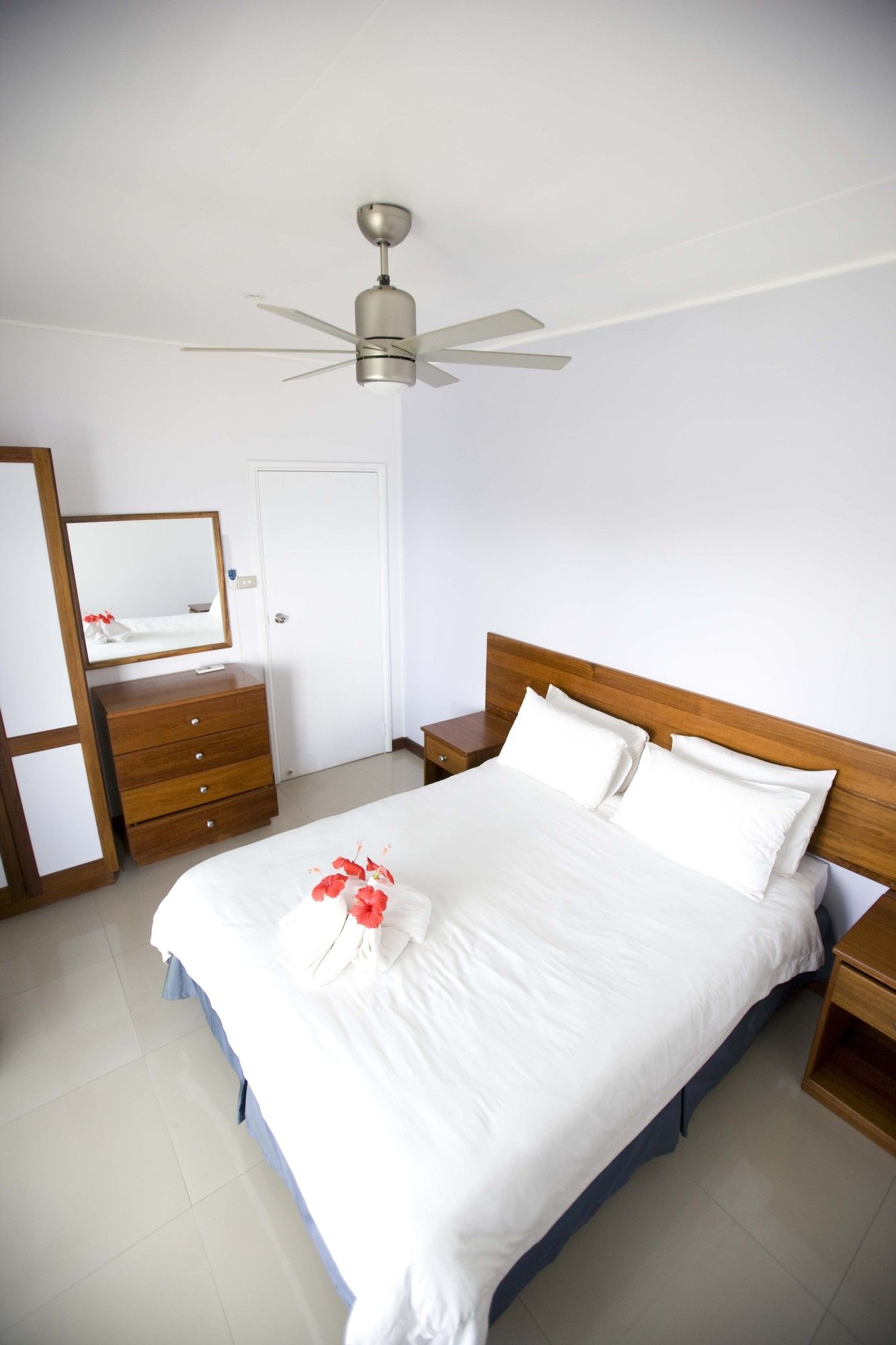 Madang Lodge Hotel