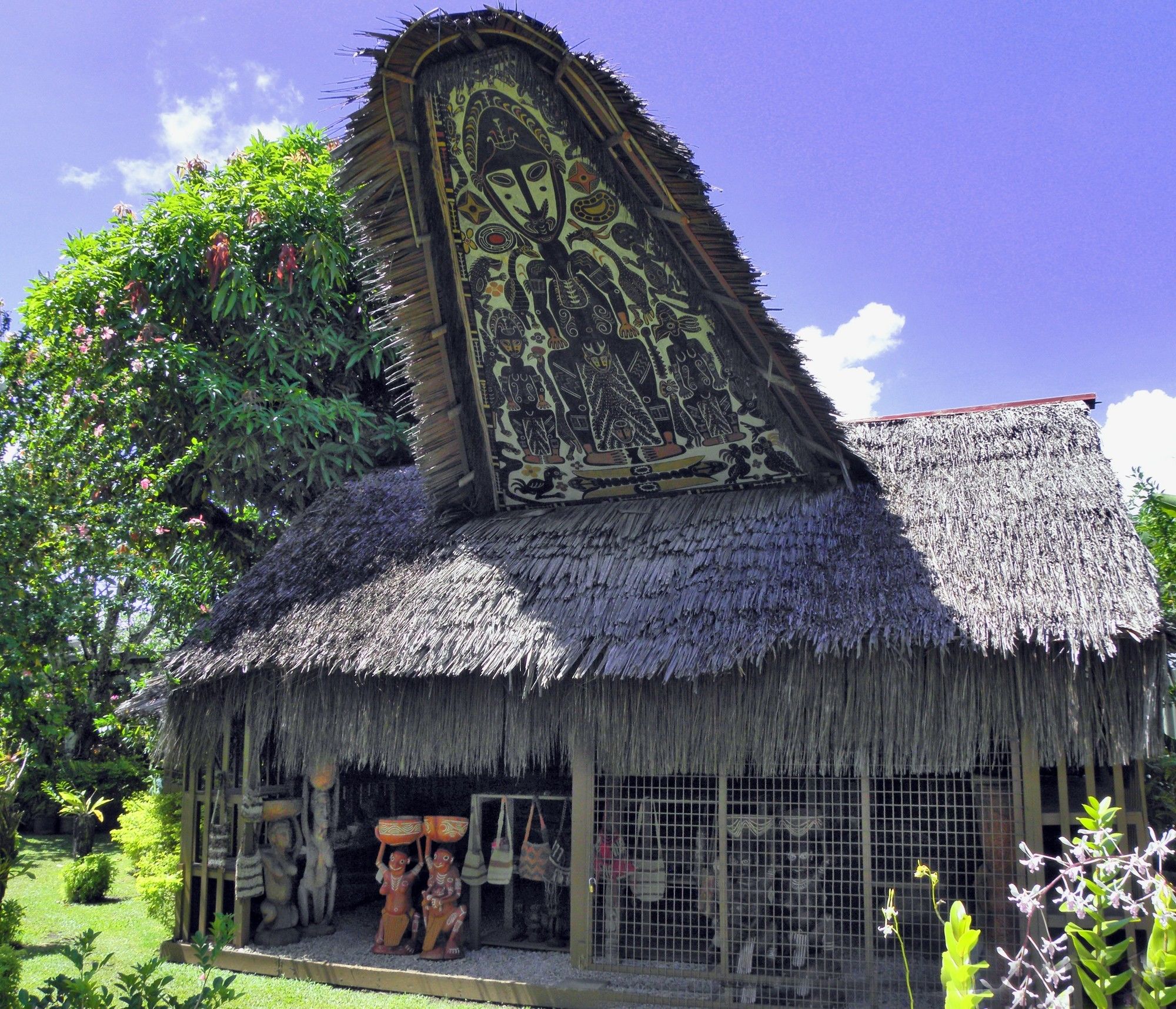 Madang Lodge Hotel