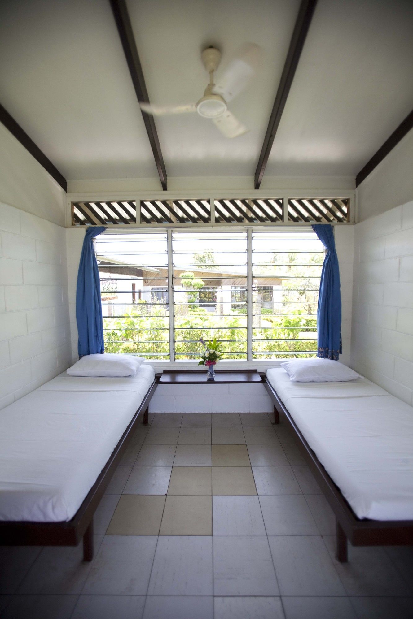 Madang Lodge Hotel