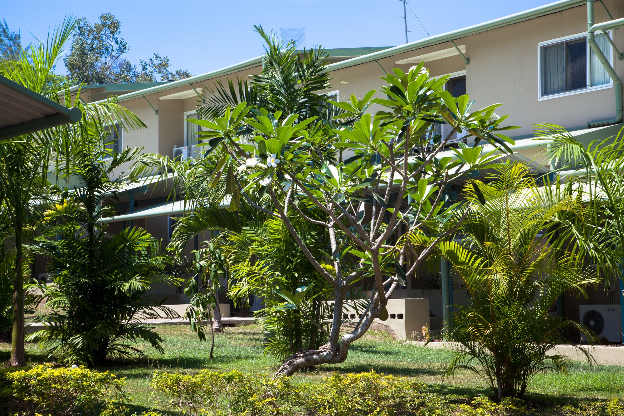 Gateway Hotel & Apartments