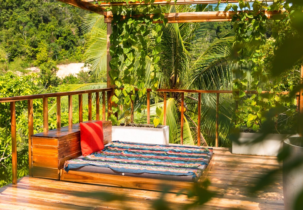Beso Hilltop Retreat
