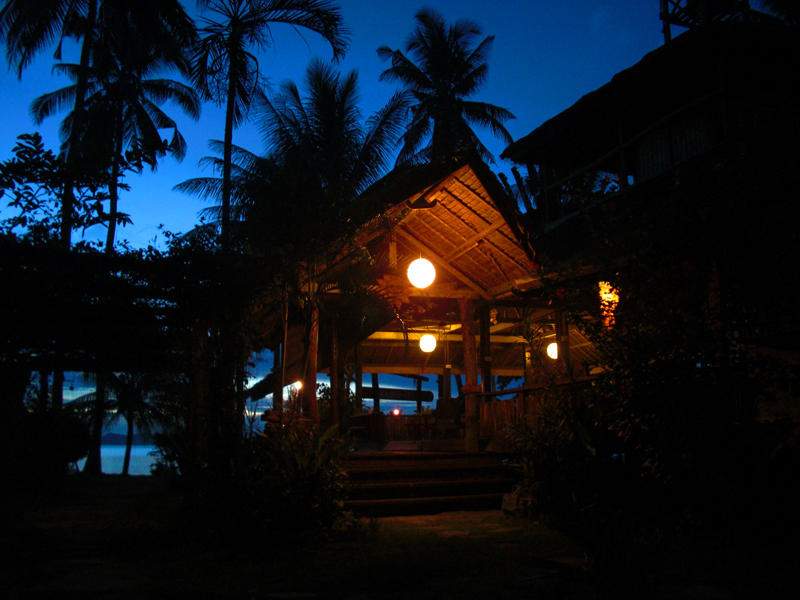 Deep Moon Resorts