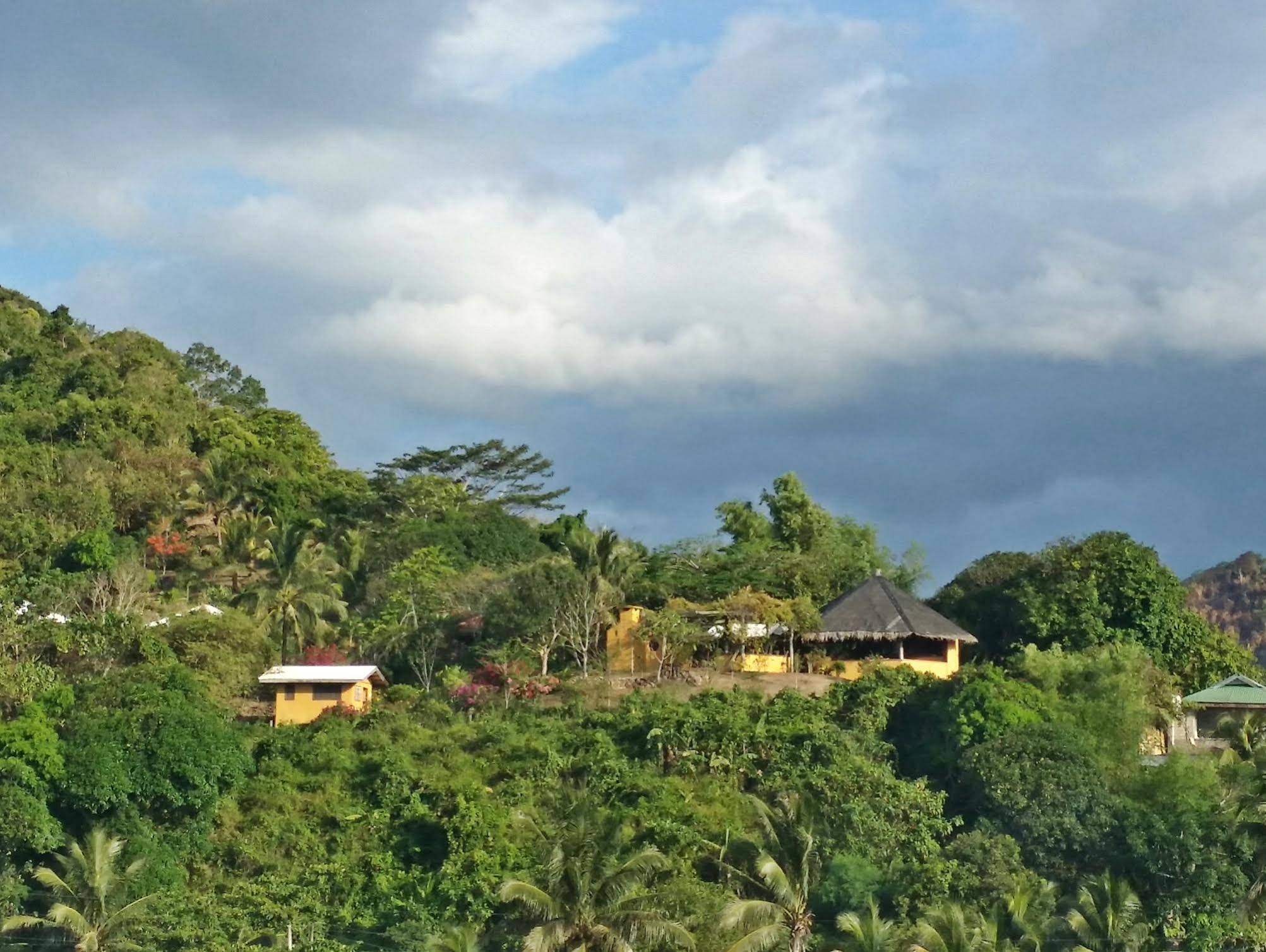 Casa Rosa Inn And Restaurant