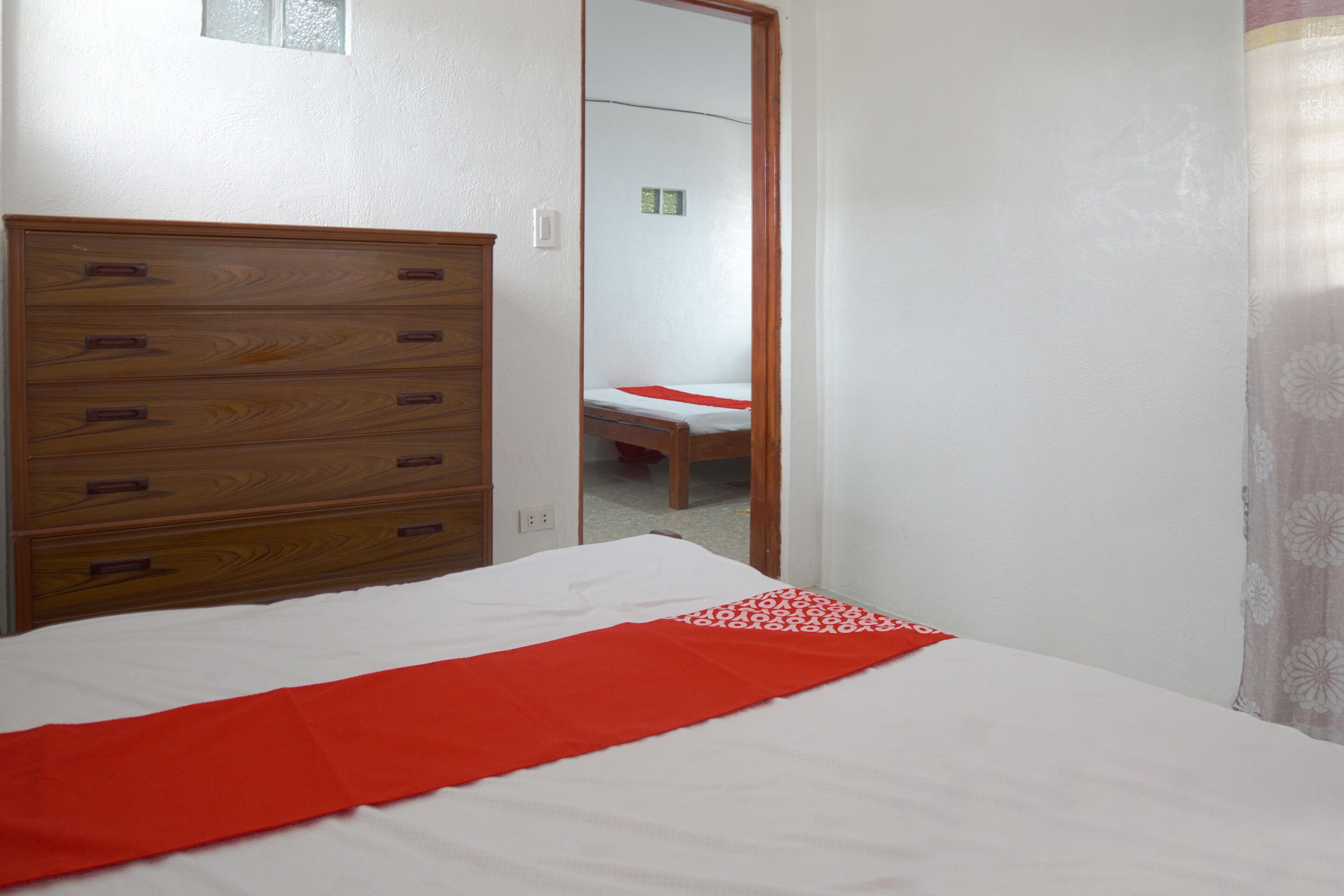 Myrna's Pension House by OYO Rooms