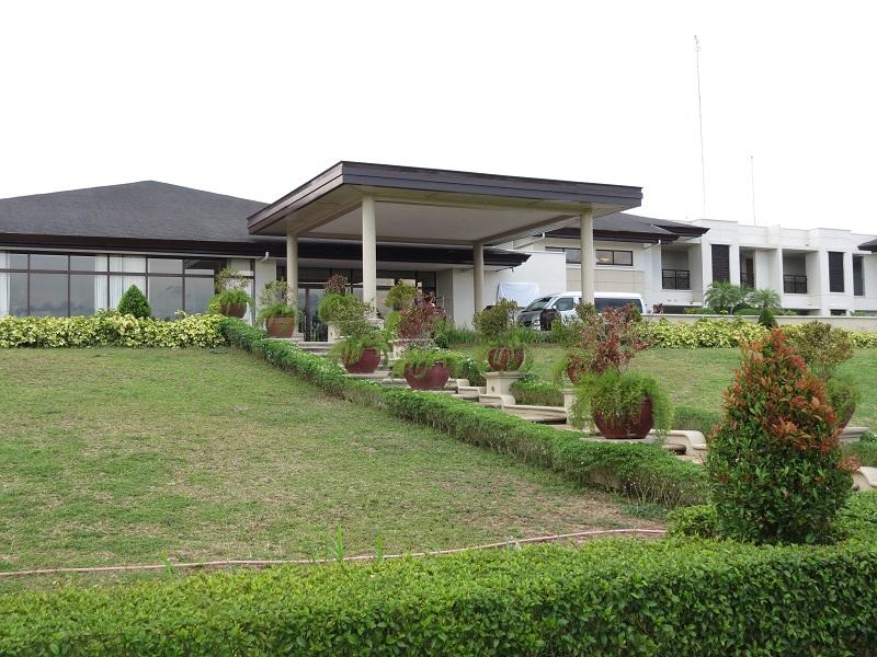 Holiday Inn & Suites Batangas LimaPark