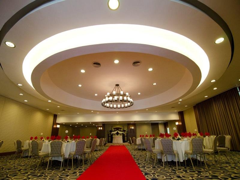Holiday Inn & Suites Batangas LimaPark