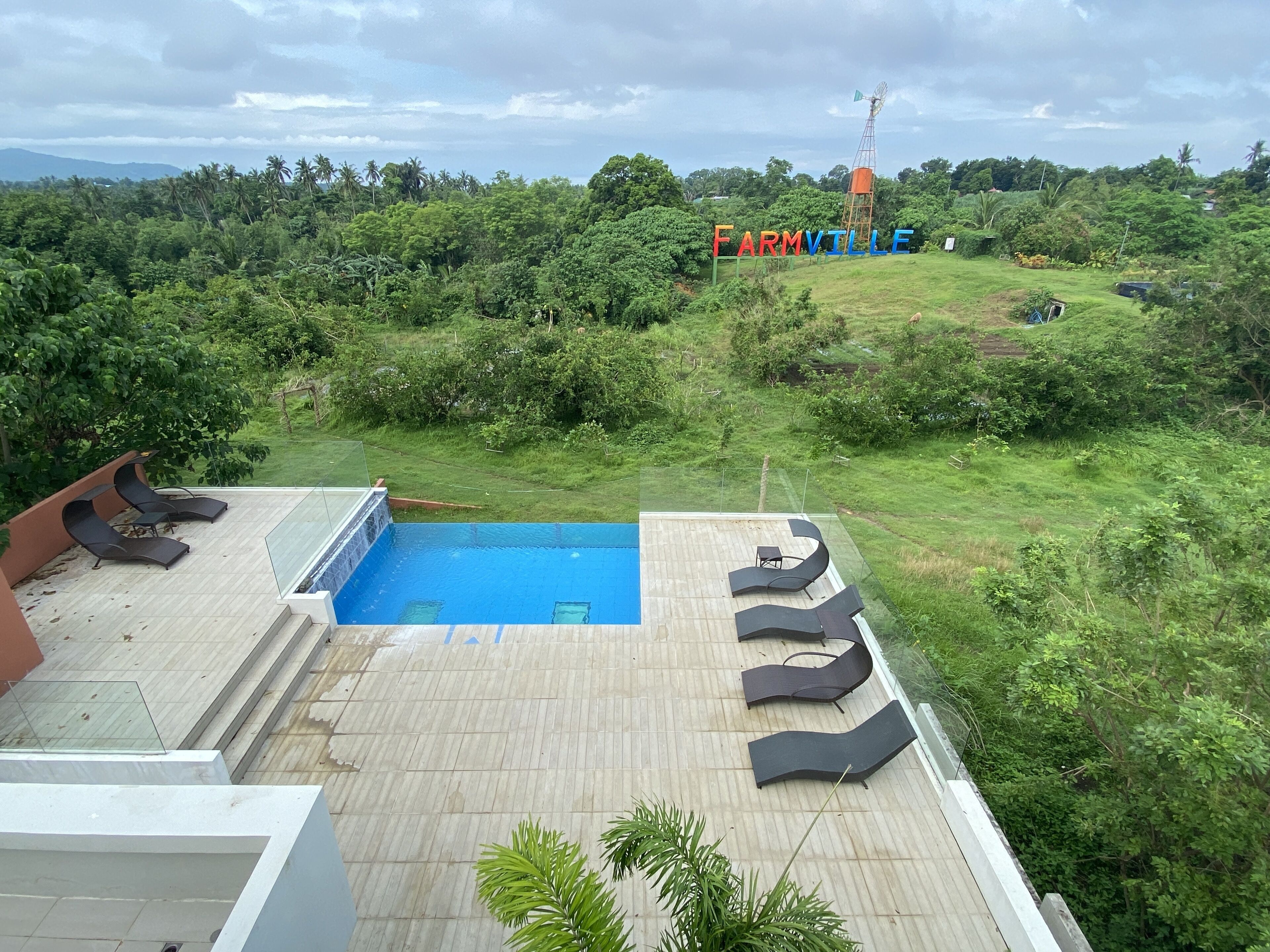 Taal Maranan Farmville Inc. by Cocotel
