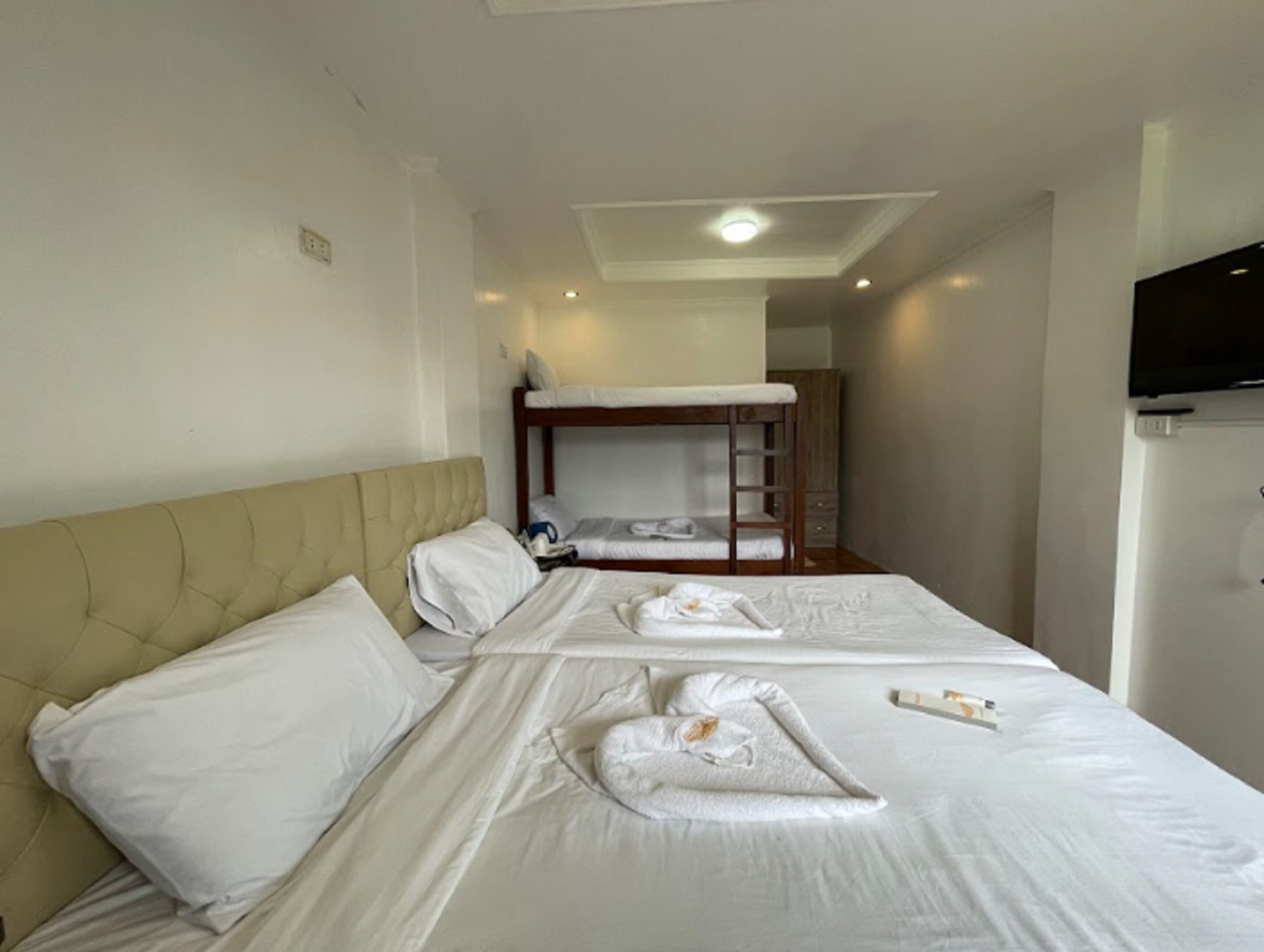 Pilot Hotel Powered By Cocotel