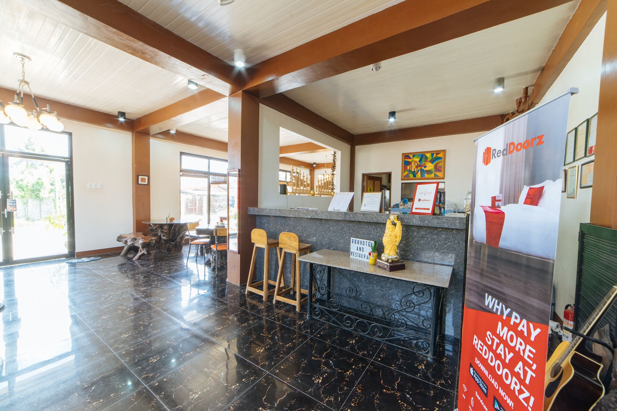 RBR Hotel and Restaurant by RedDoorz