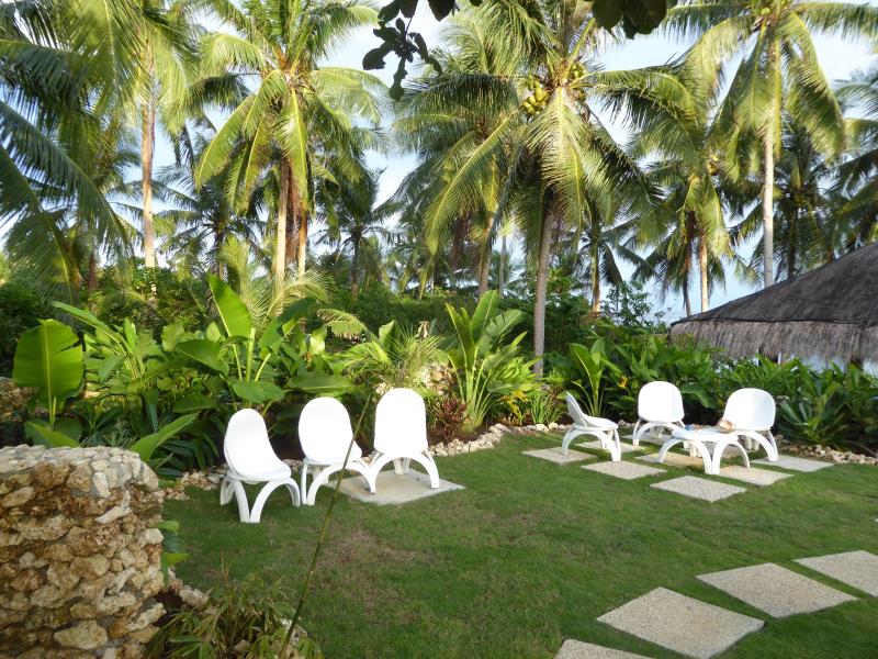 Island View Beachfront Resort
