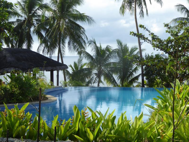 Island View Beachfront Resort