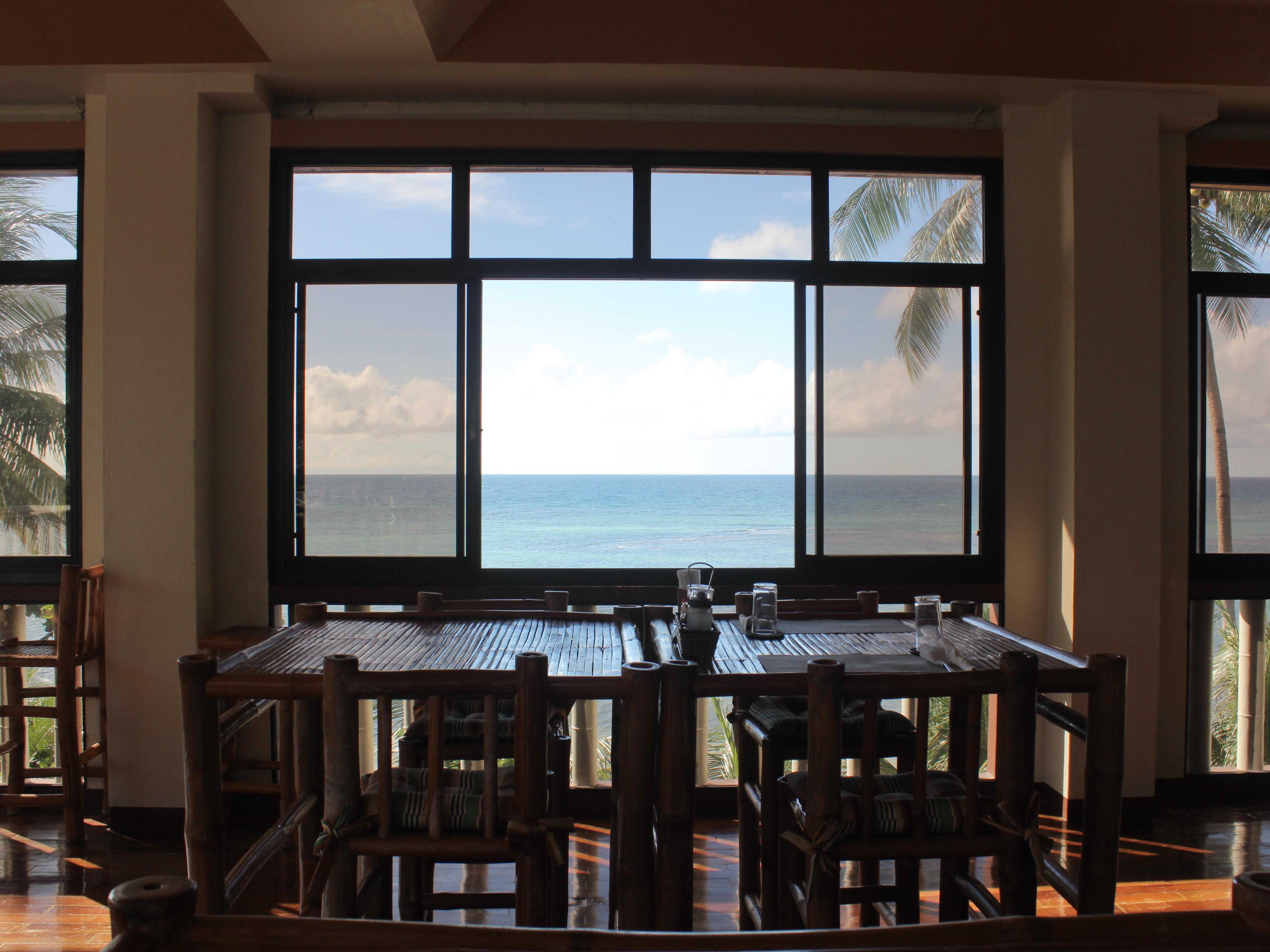 Island View Beachfront Resort