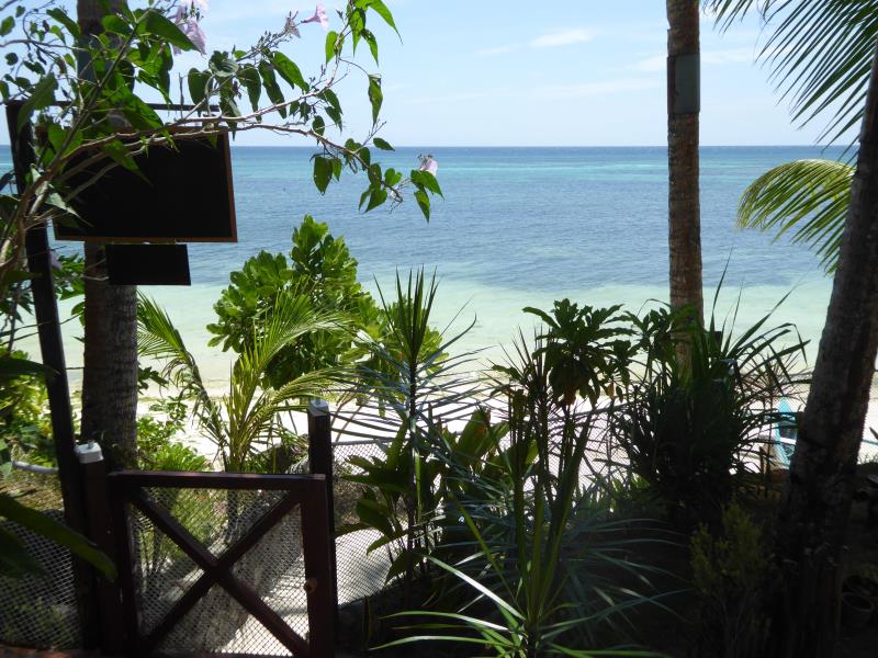 Island View Beachfront Resort