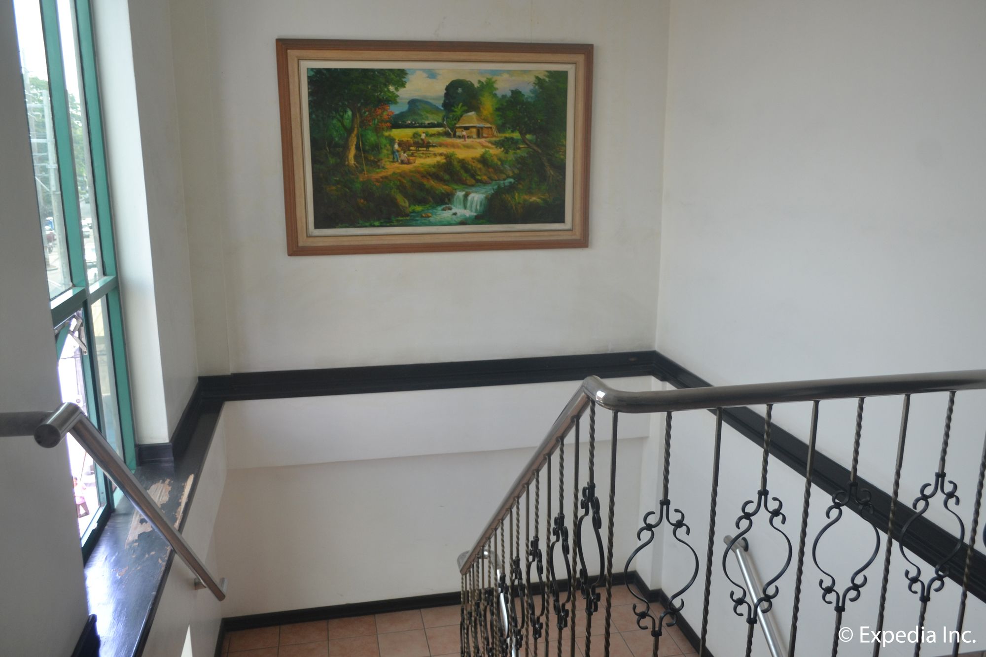 Apartelle Royal
