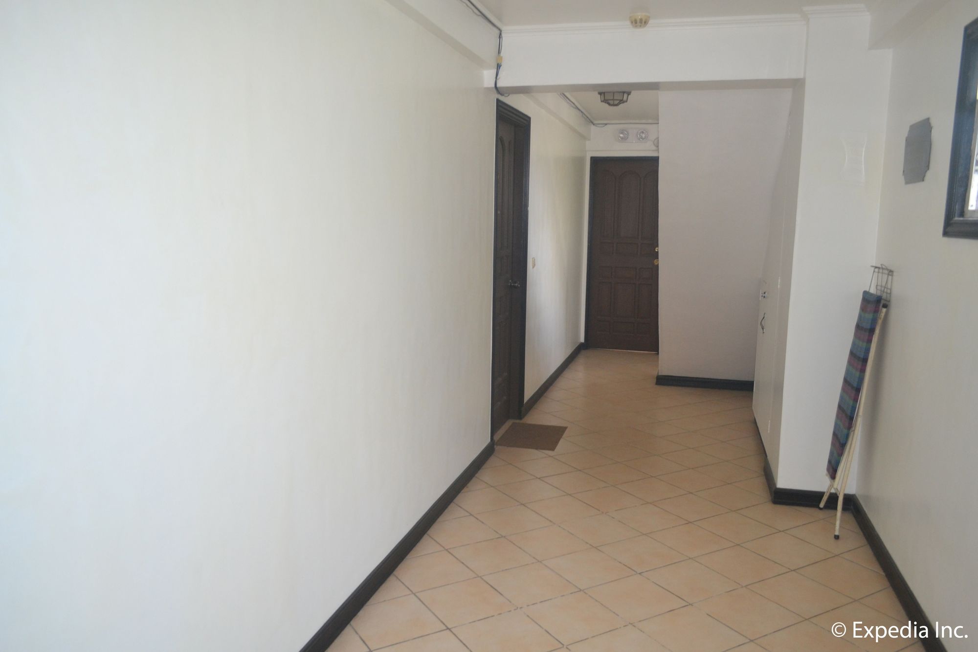 Apartelle Royal