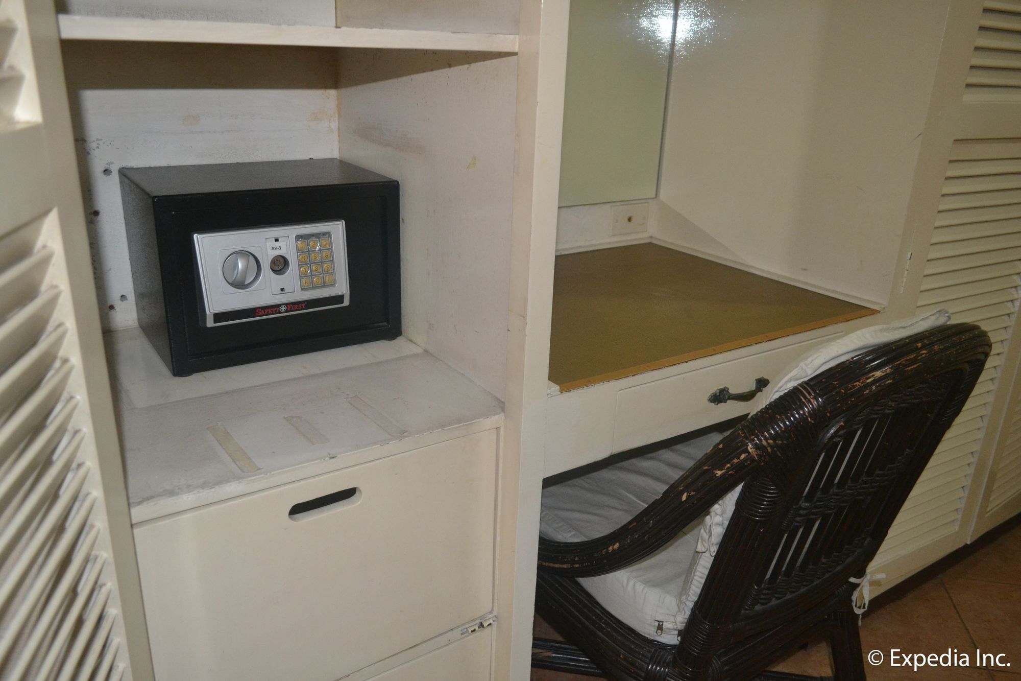 Apartelle Royal