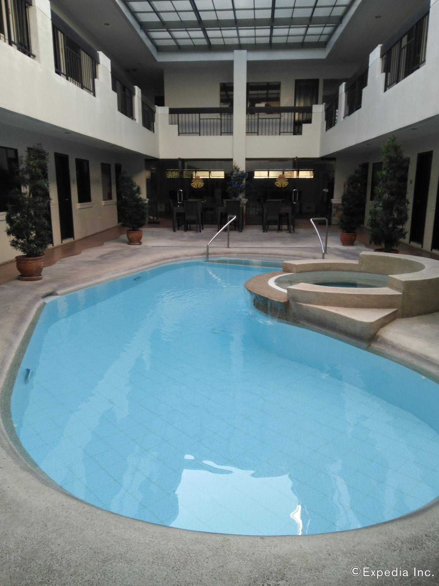Boomerang Hotel