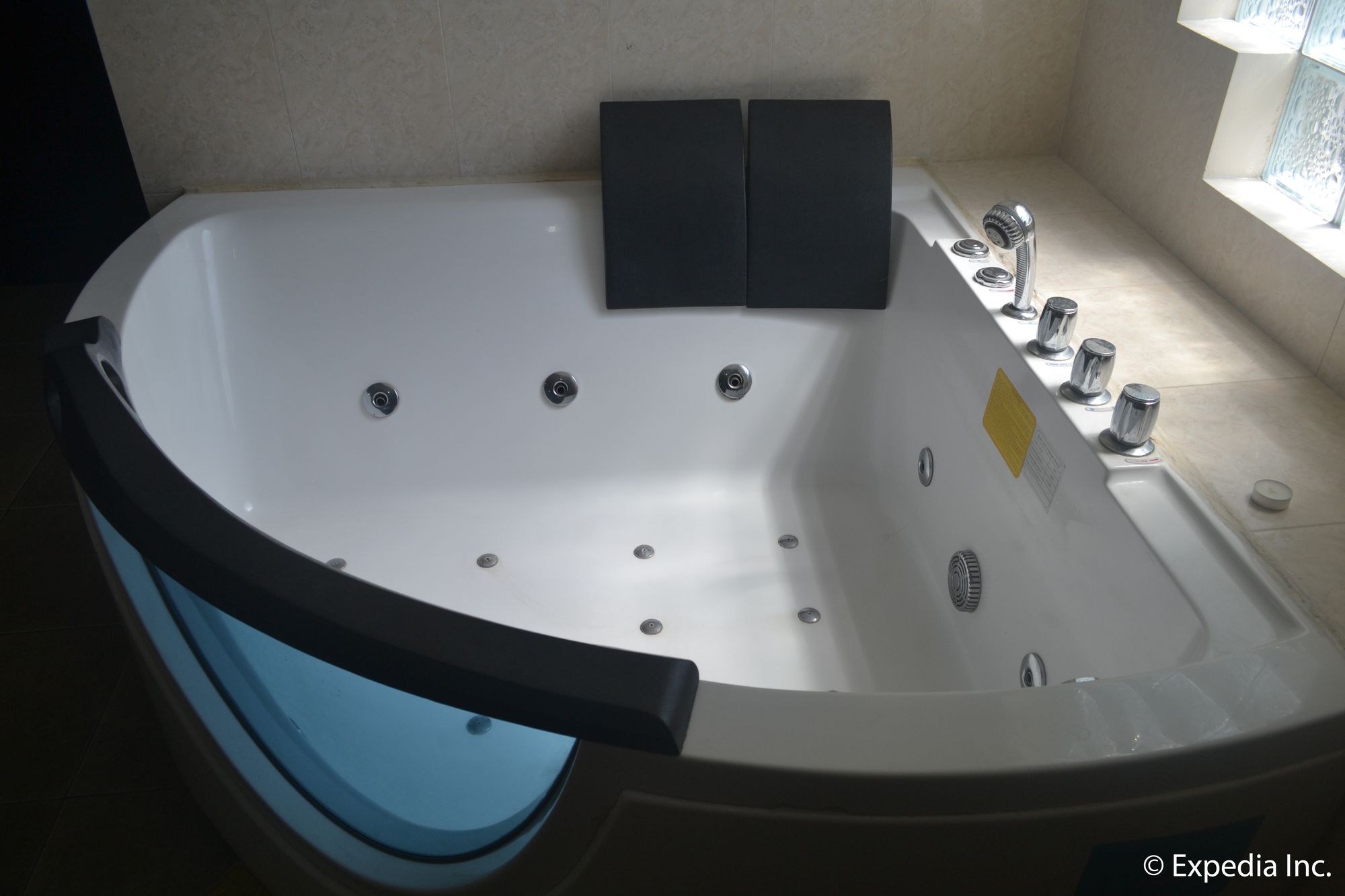 Boomerang Hotel