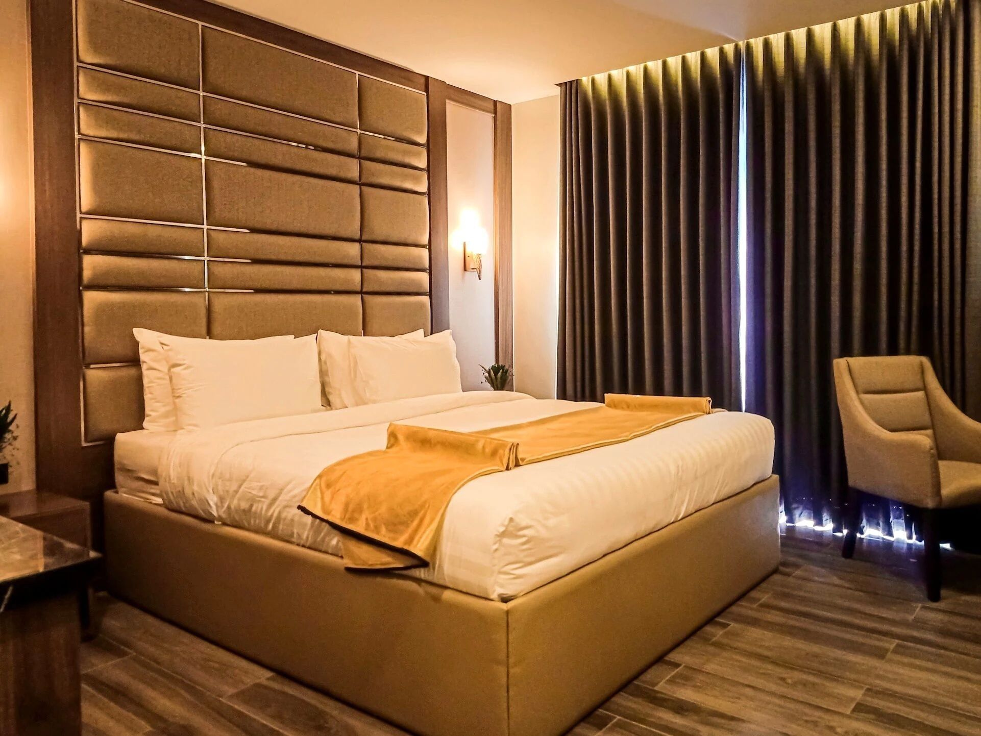 El Vistra Hotel Angeles
