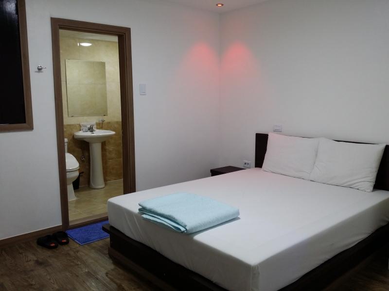 Gogo Hotel