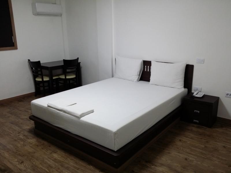 Gogo Hotel