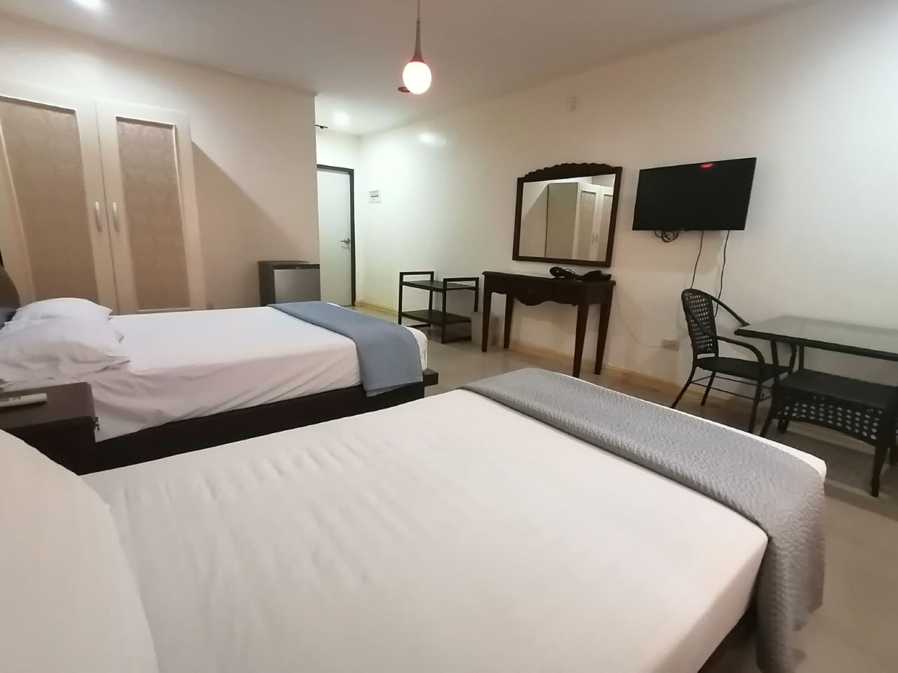 Golden Hotel by OYO Rooms