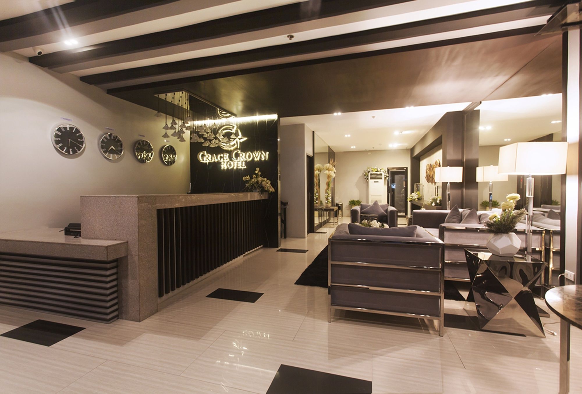 Grace Crown Hotel