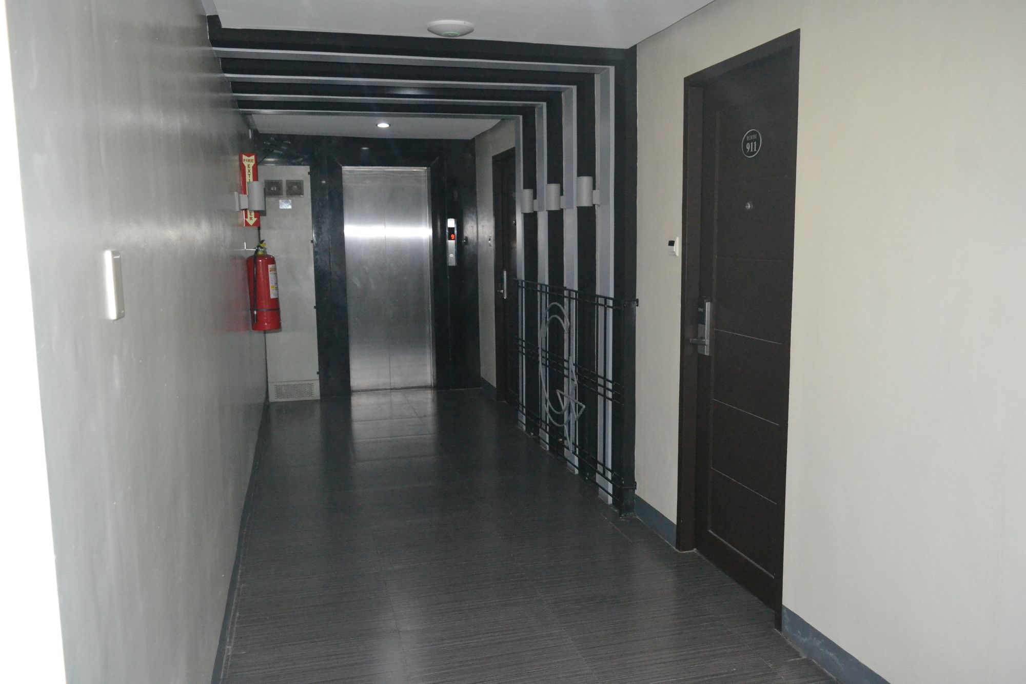 Grace Crown Hotel