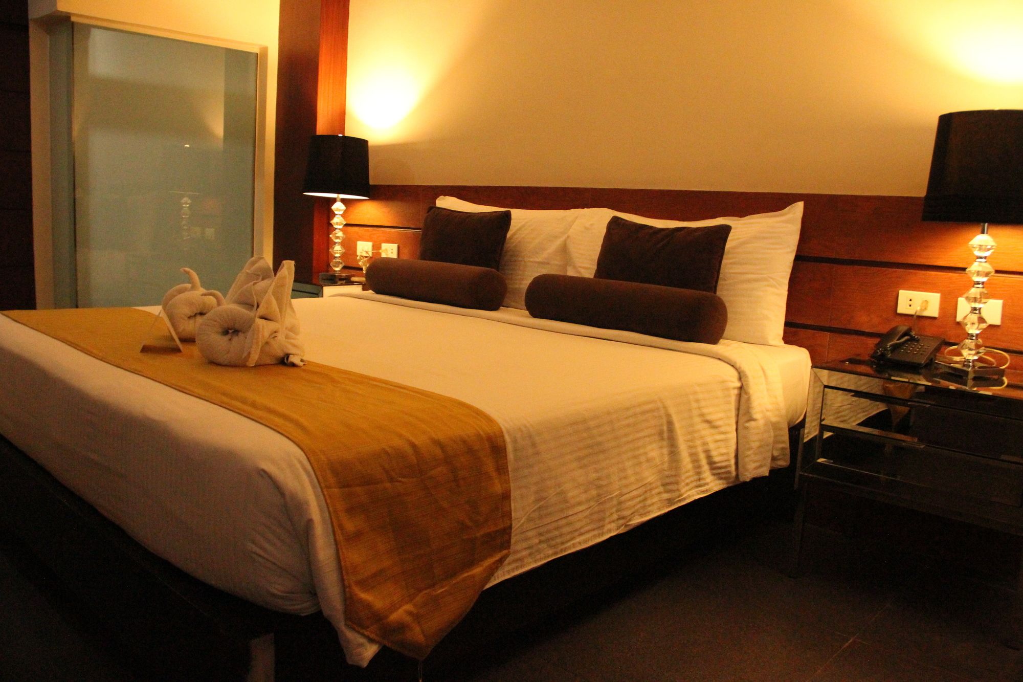 Grace Crown Hotel