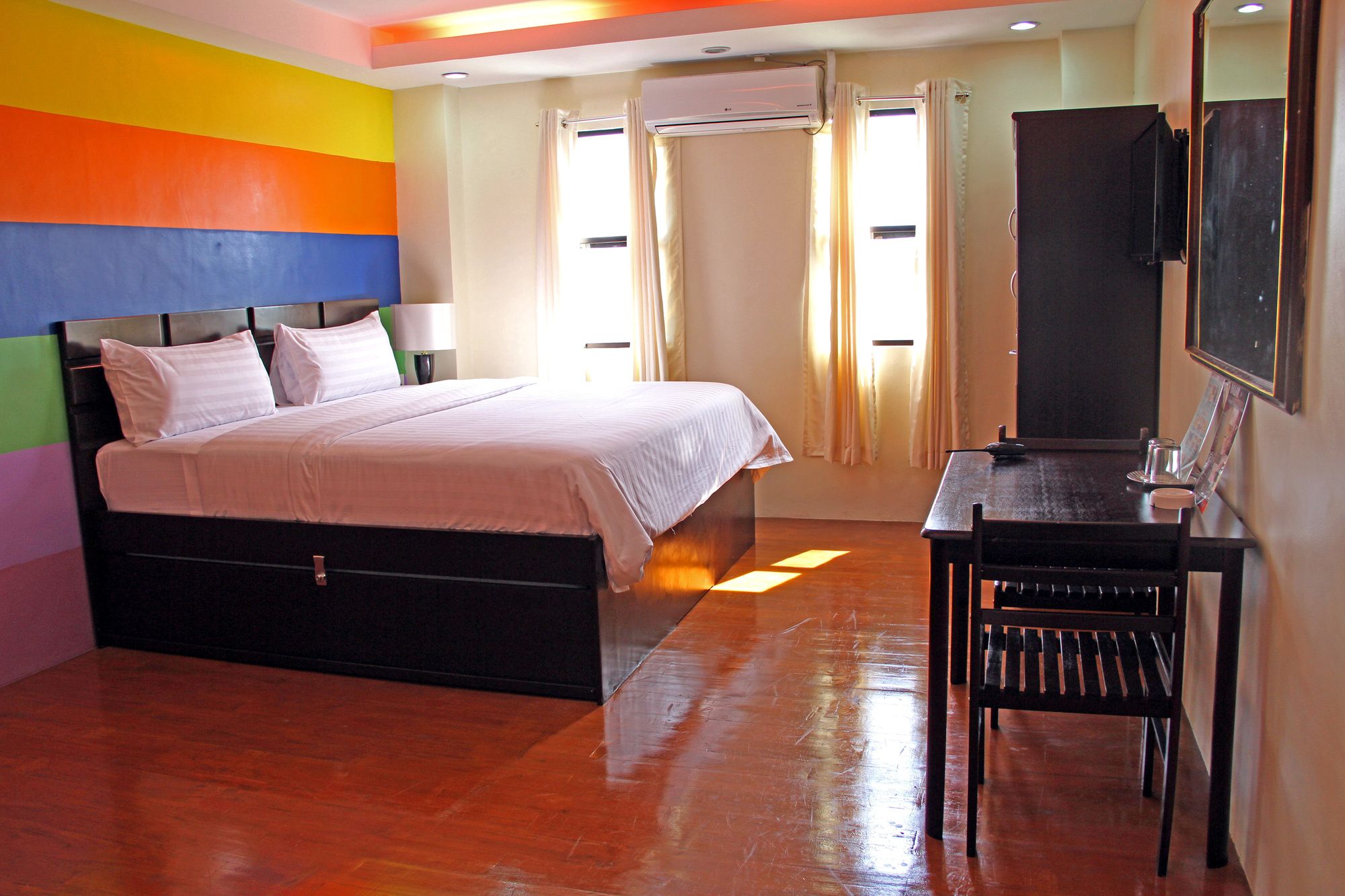 Hotel America