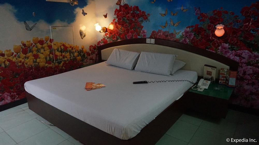 Hotel Sogo Dau Pampanga