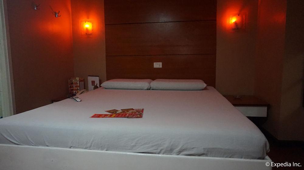Hotel Sogo Dau Pampanga