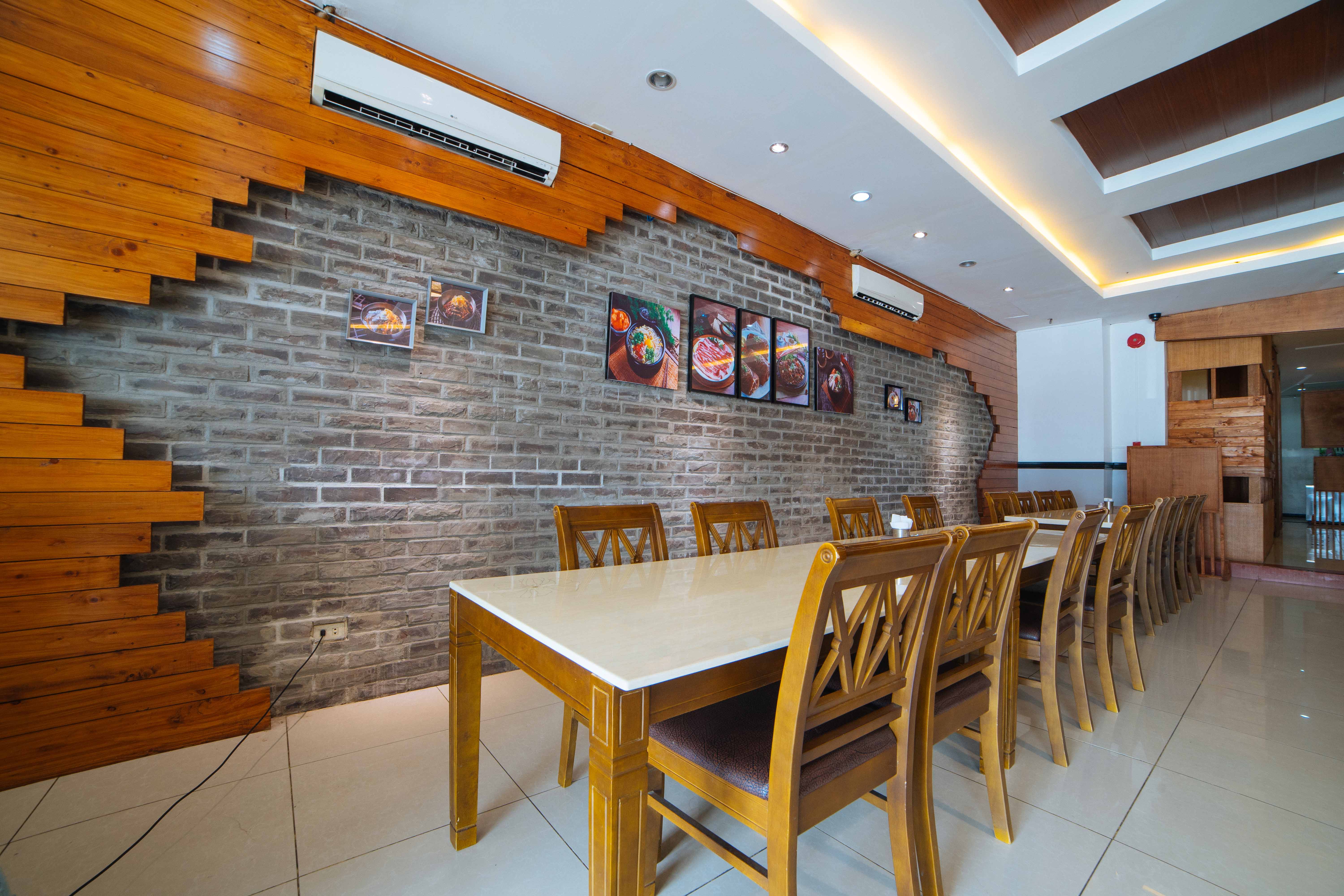 Hotel Vanna by RedDoorz Premium