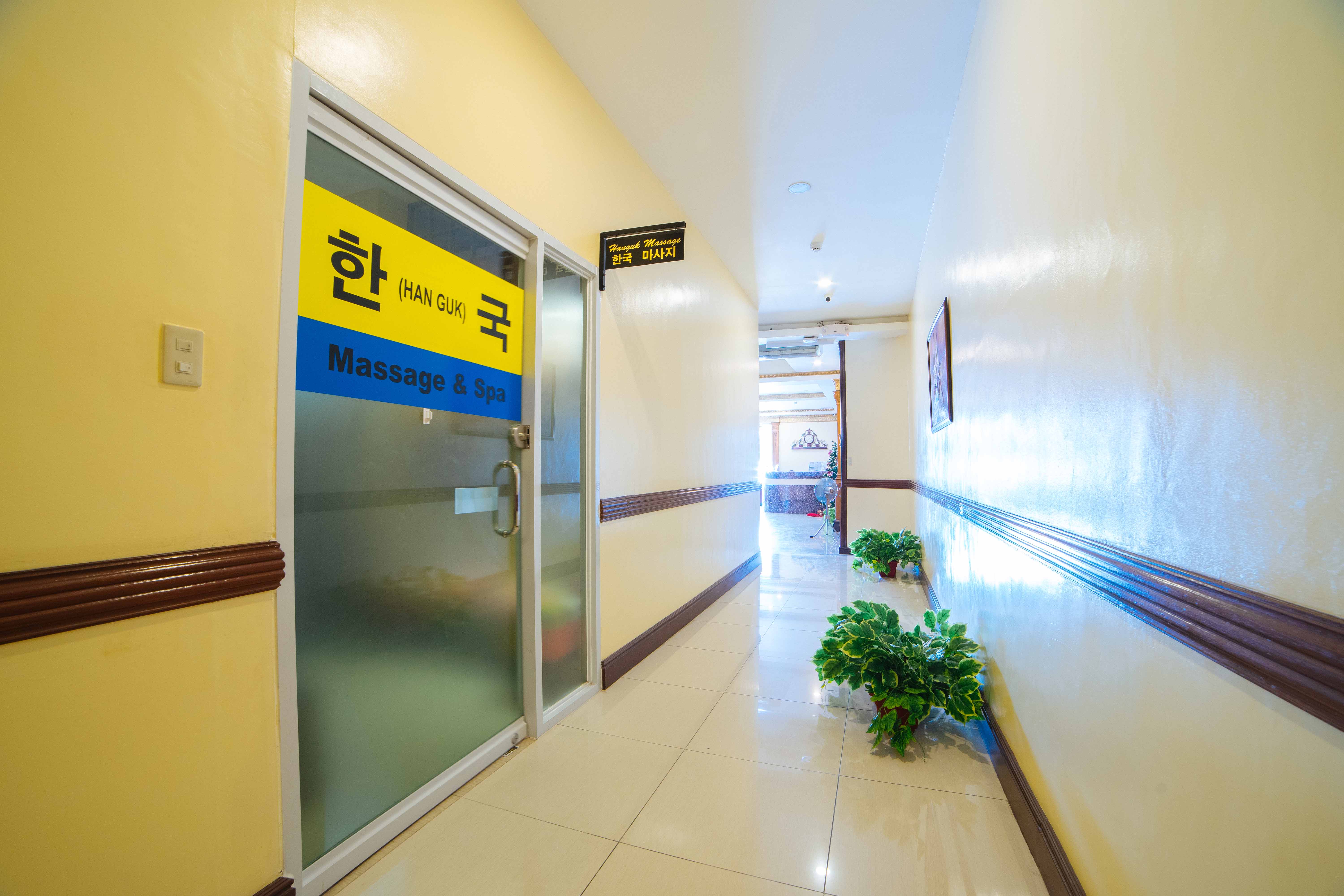 Hotel Vanna by RedDoorz Premium