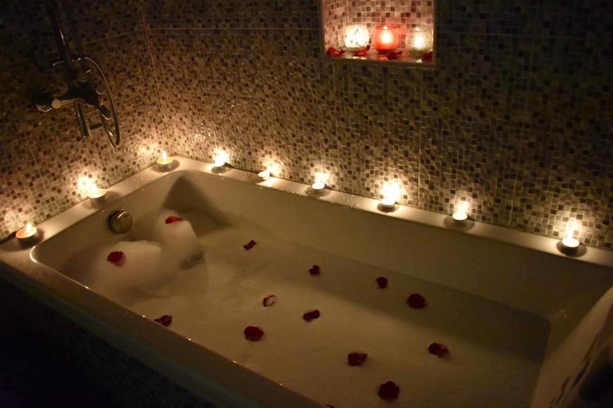 Jo Carter's Hotel & Suites