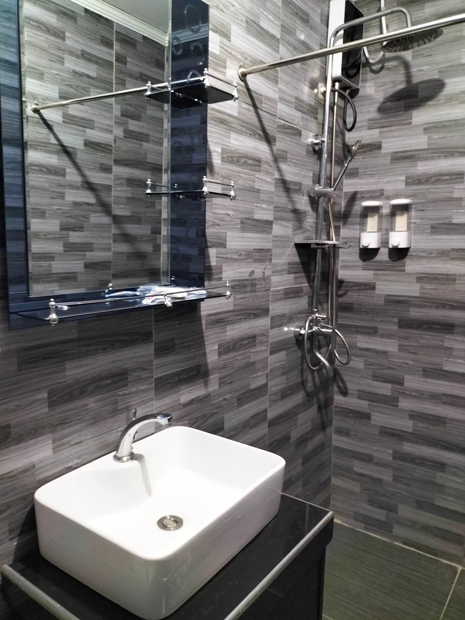 King Rapid Rise Hotel