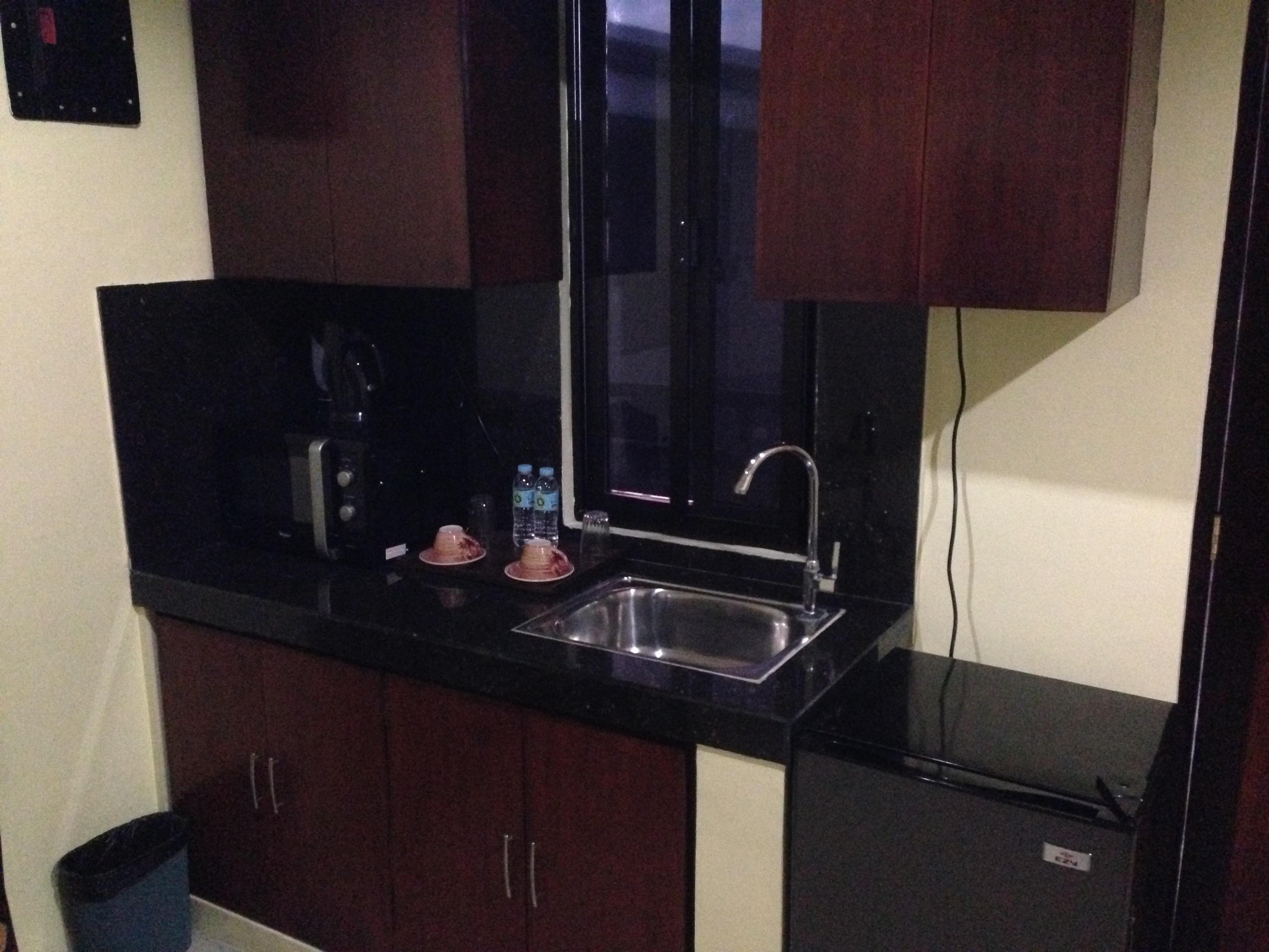 Poleng Suites Hotel