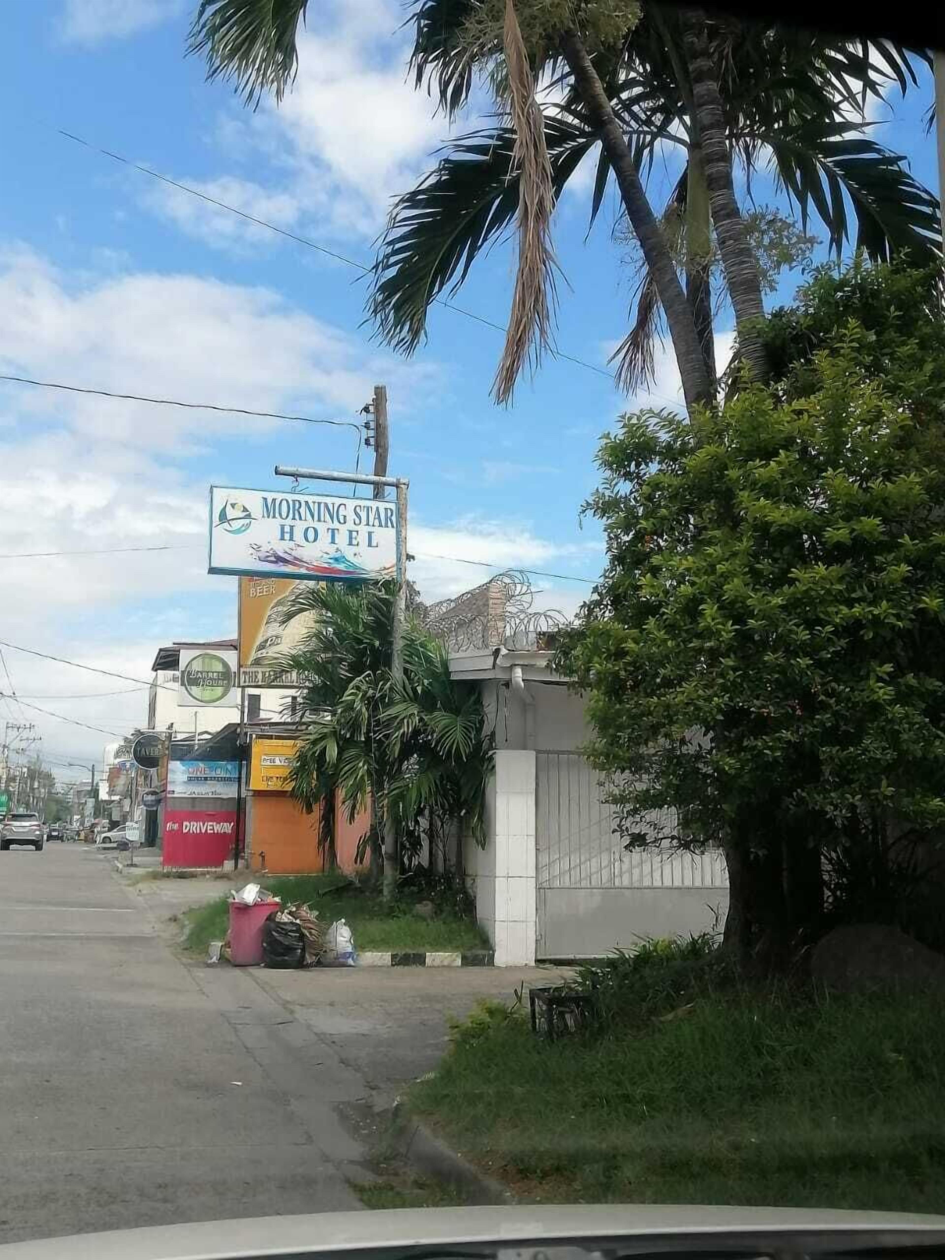 Morning Star Hotel by OYO Rooms
