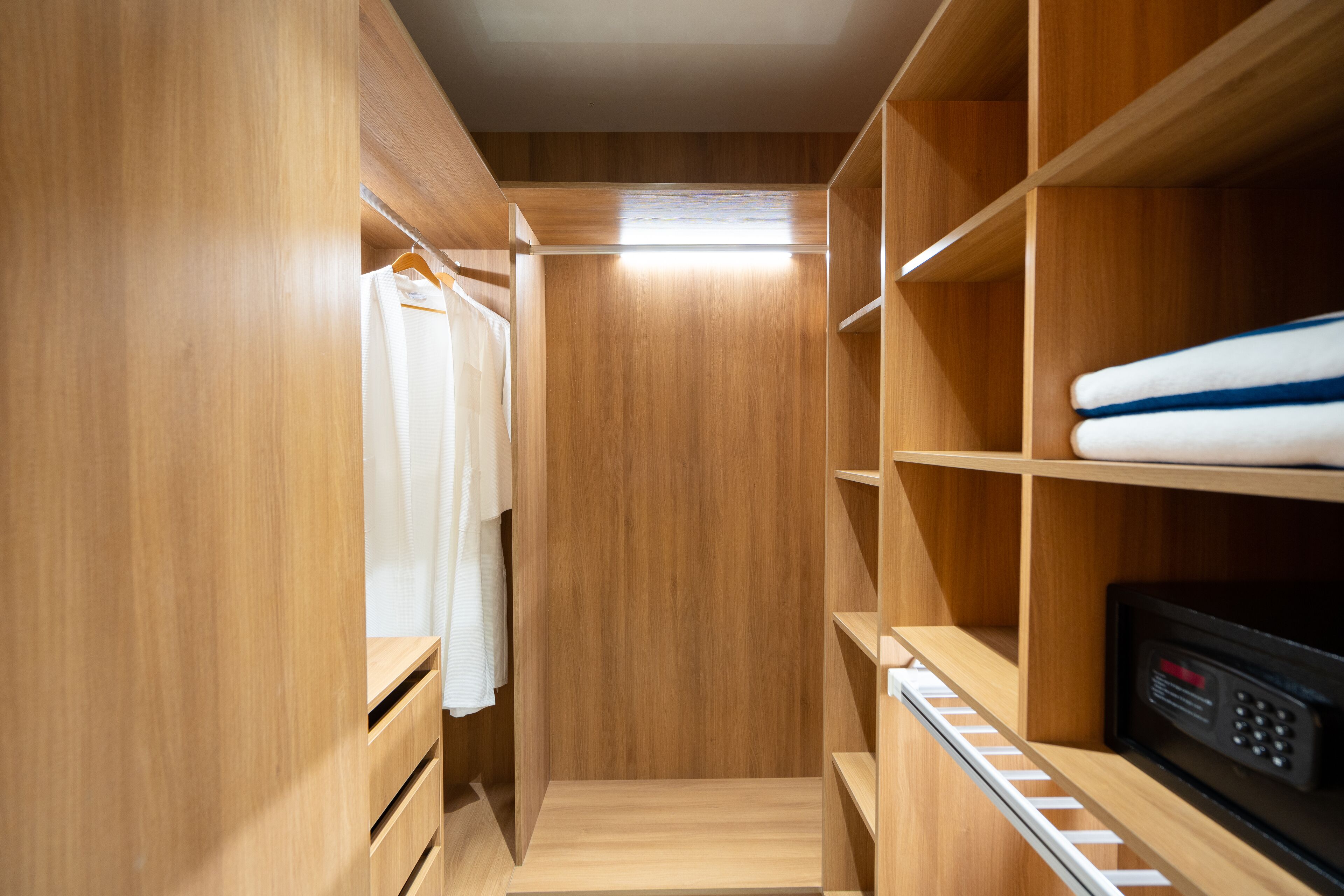 One Euphoria Luxe Hotel