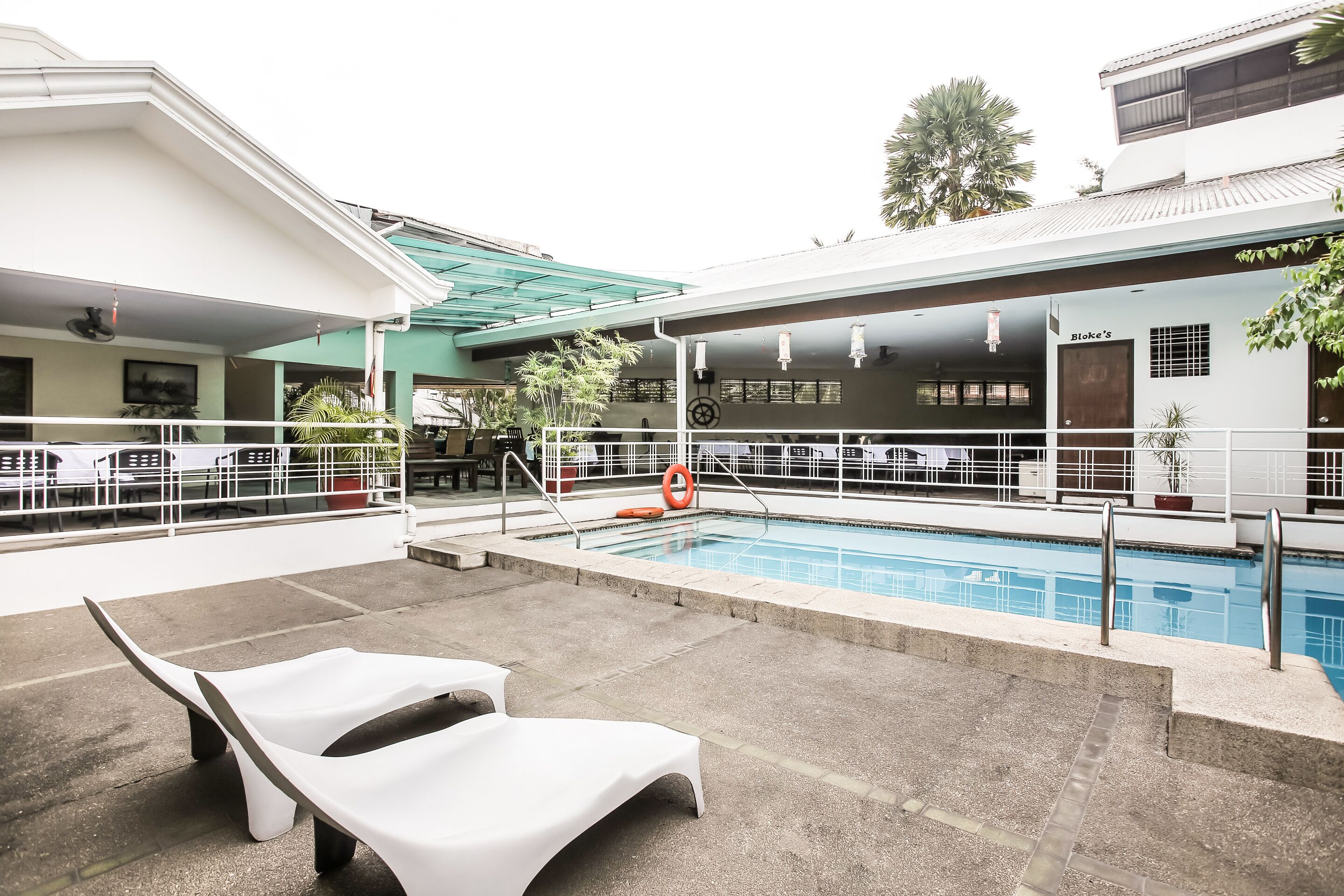 OYO 245 Patio Inn